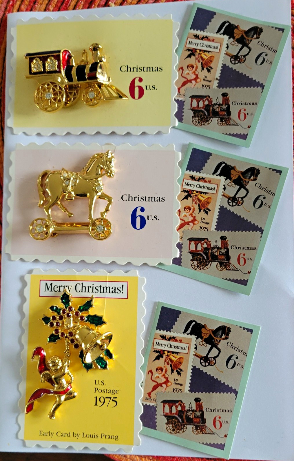Vintage Smithsonian Avon Christmas Rare Toy Pin Set On   Stamp + Info Pamphlet