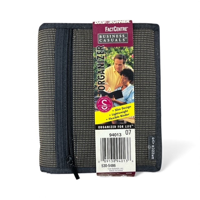 VTG Day Runner Business Casuals Zip Around Organizer Planner 94013 6.25 VTG Day Runner Business Casuals Zip Around Organizer Planner 94013 6.25