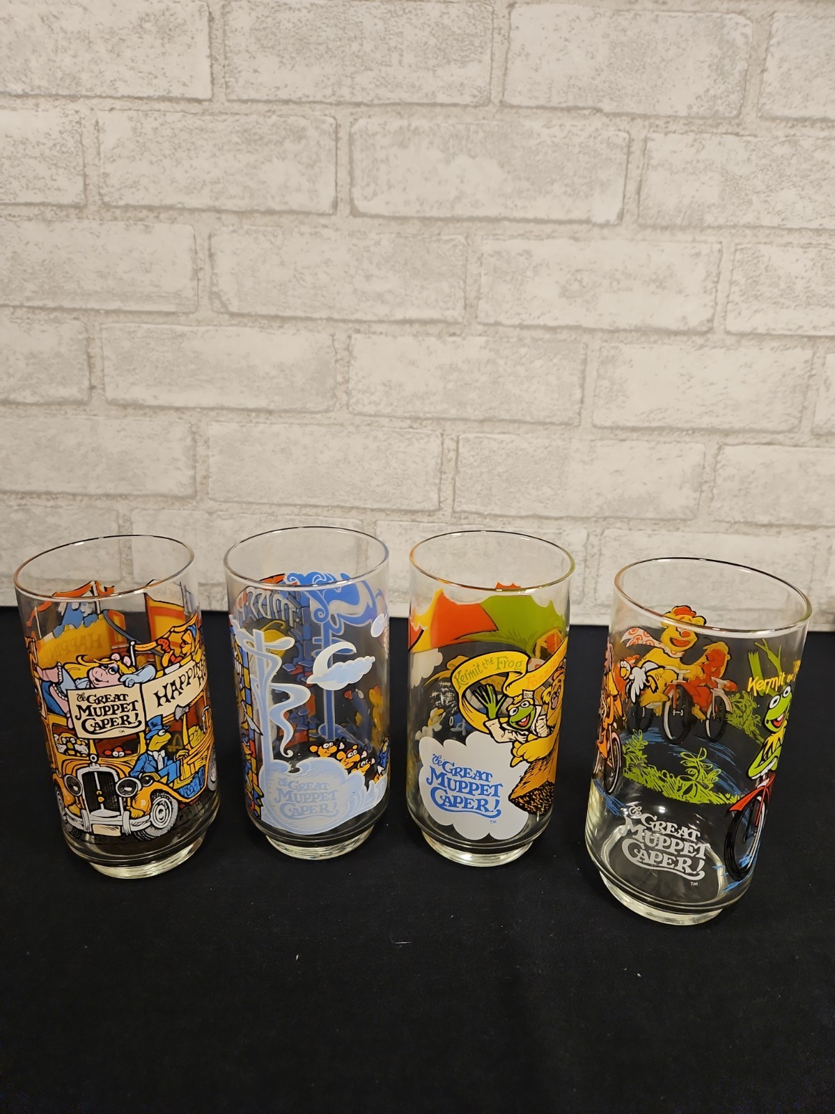 Vintage 1981 McDonald’s Complete Set 4 The Great Muppet Caper Drinking Glasses Vintage 1981 McDonald’s Complete Set 4 The Great Muppet Caper Drinking Glasses