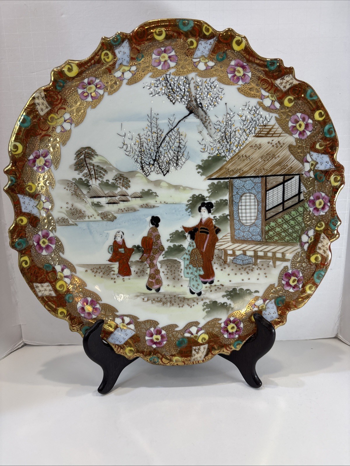 Antique Meiji Tsukuru Hand Painted Kutani Geisha Gold Gilt Porcelain Plate Antique Meiji Tsukuru Hand Painted Kutani Geisha Gold Gilt Porcelain Plate