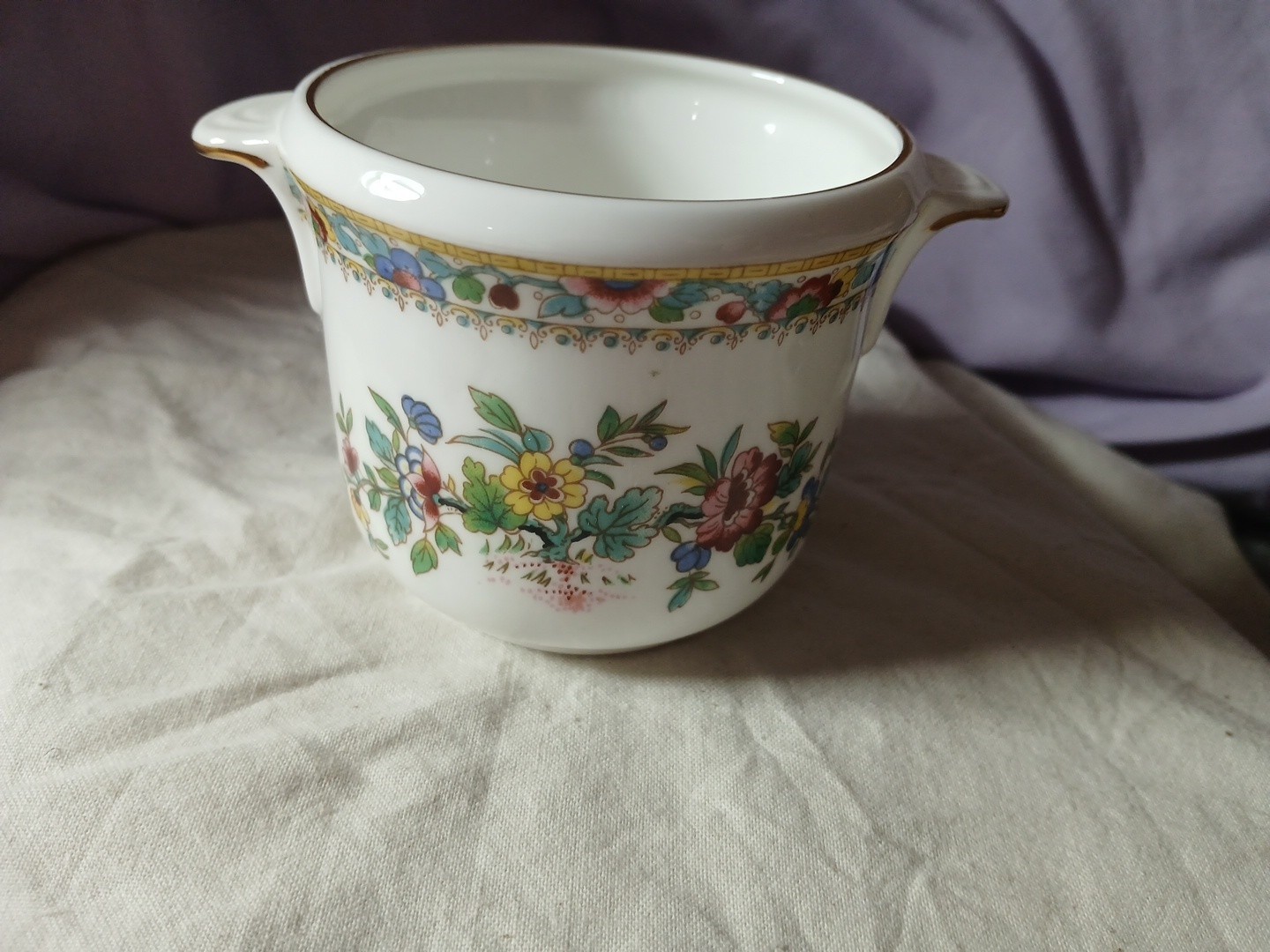 Coalport Bone China 'Ming Rose' Planter / Cache Pot. England