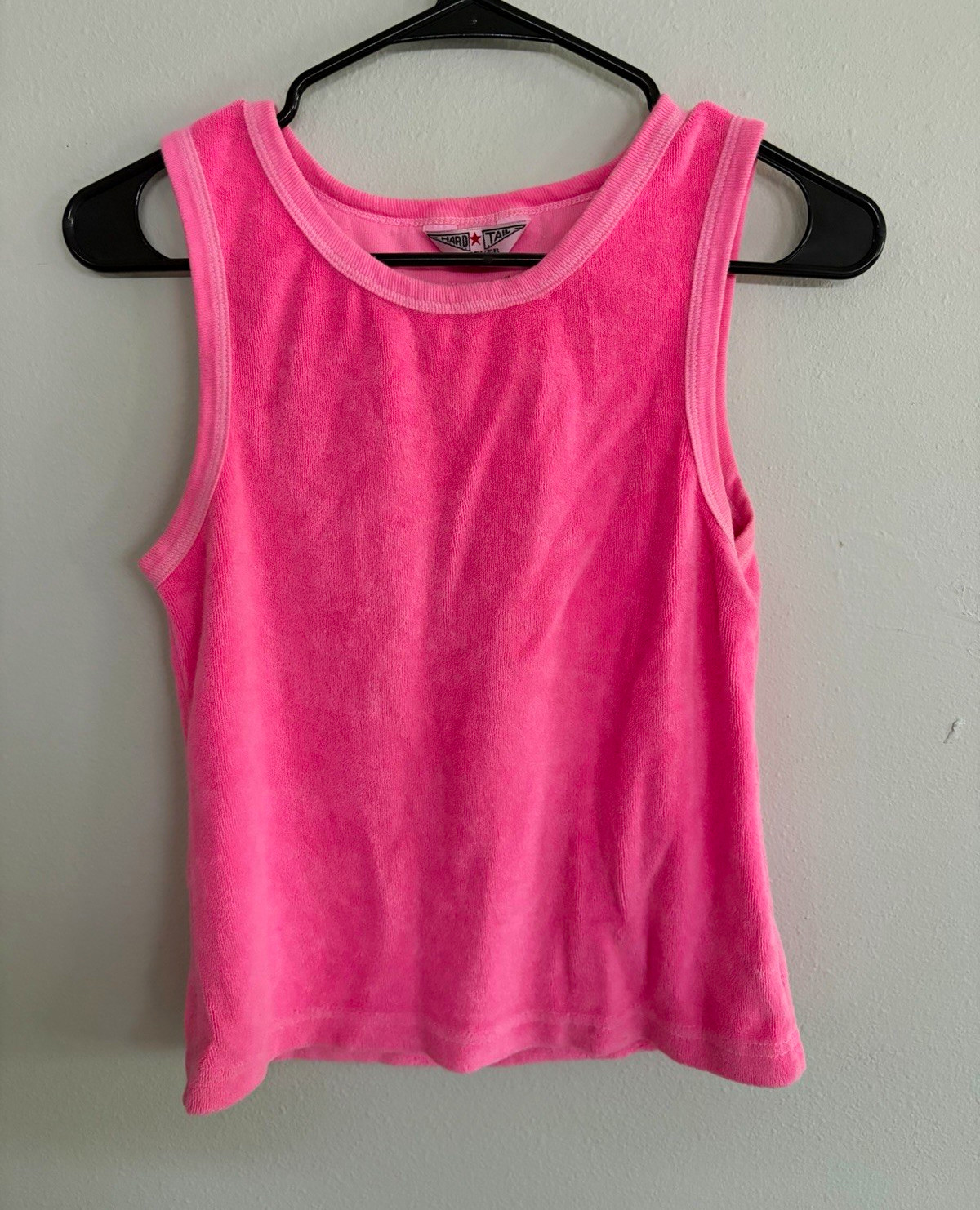 Hard Tail Forever Women’s Pink Solid Round Neck Sleeveless Pullover Tank M Hard Tail Forever Women’s Pink Solid Round Neck Sleeveless Pullover Tank M