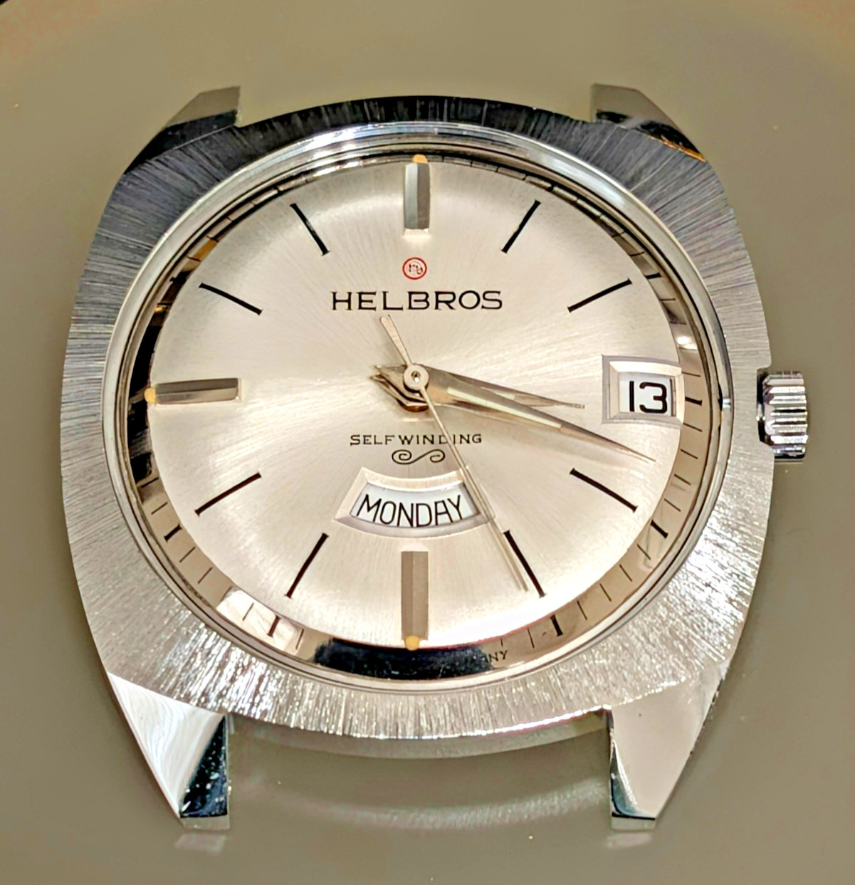 Vintage Helbros Automatic 17 Jewels Day/Date - 34mm - Fresh Service - Excellent