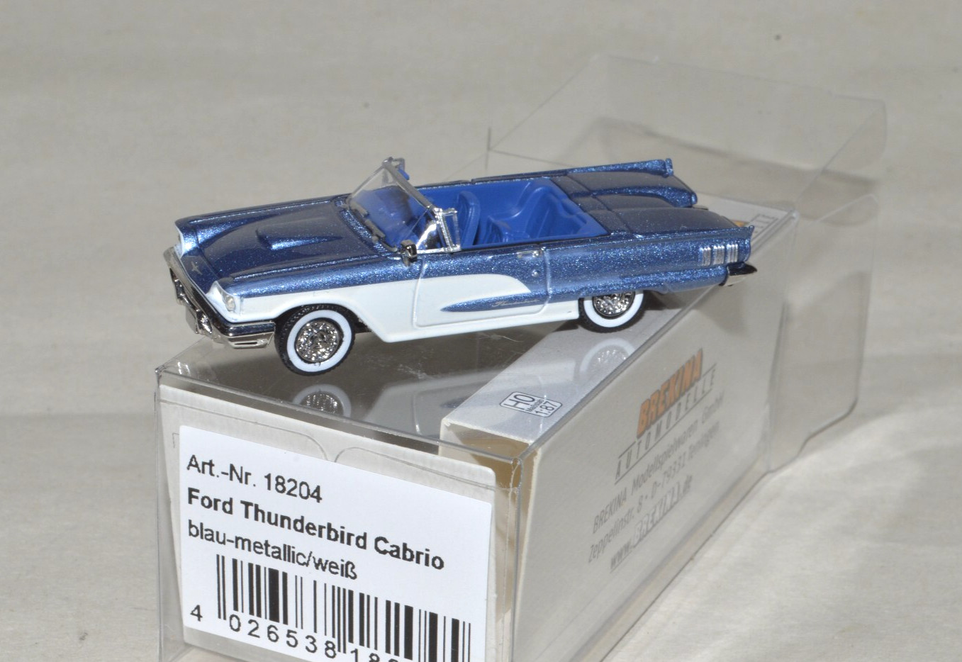 HO scale Brekina 18204 1960 Ford Thunderbird Cabrio METALLIC BLUE/WHITE
