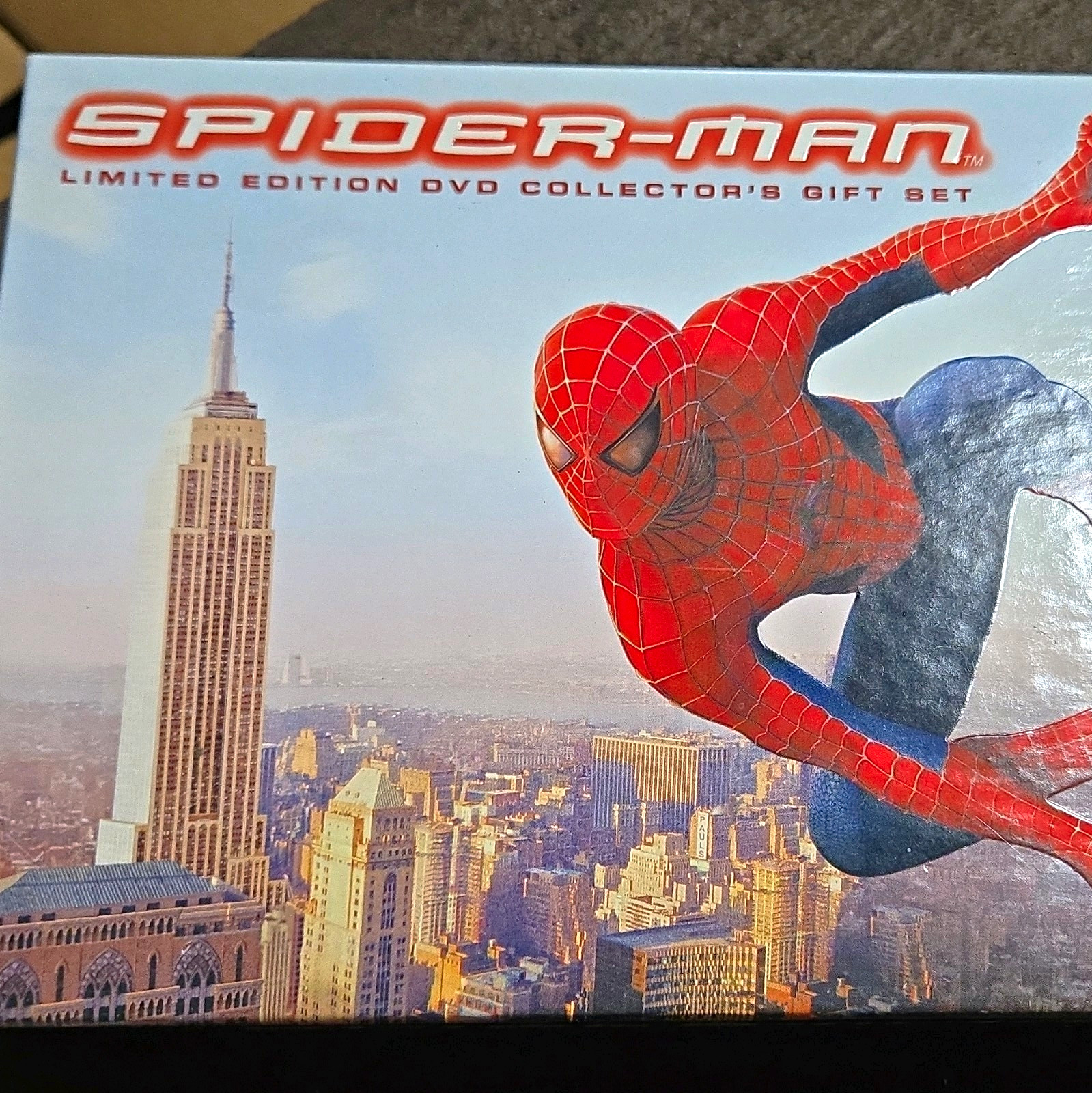 Spider-Man Limited Collector’s Gift Set 2-Disc DVD Widescreen (2002) PG-13