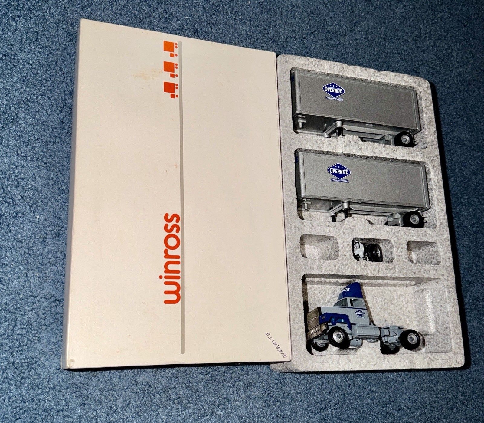 Winross 1:64 Scale Die Cast Overnite Transportation Co Truck Double Trailers