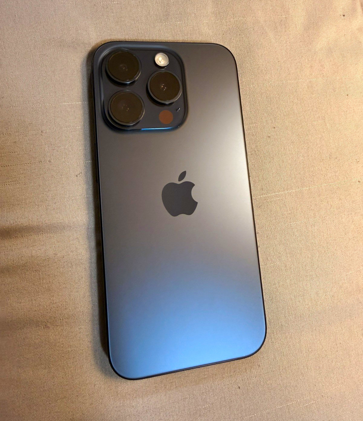  Apple iPhone 15 pro Blue titanium Excellent condition ‘’Parts only’’