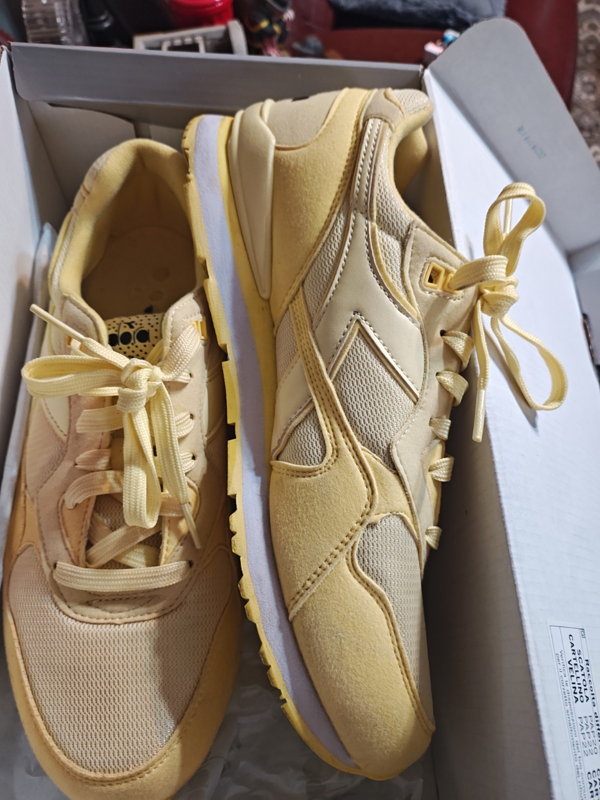 Diadora N92 Men\'s Sneakers In Pale Yellow Size 8.5