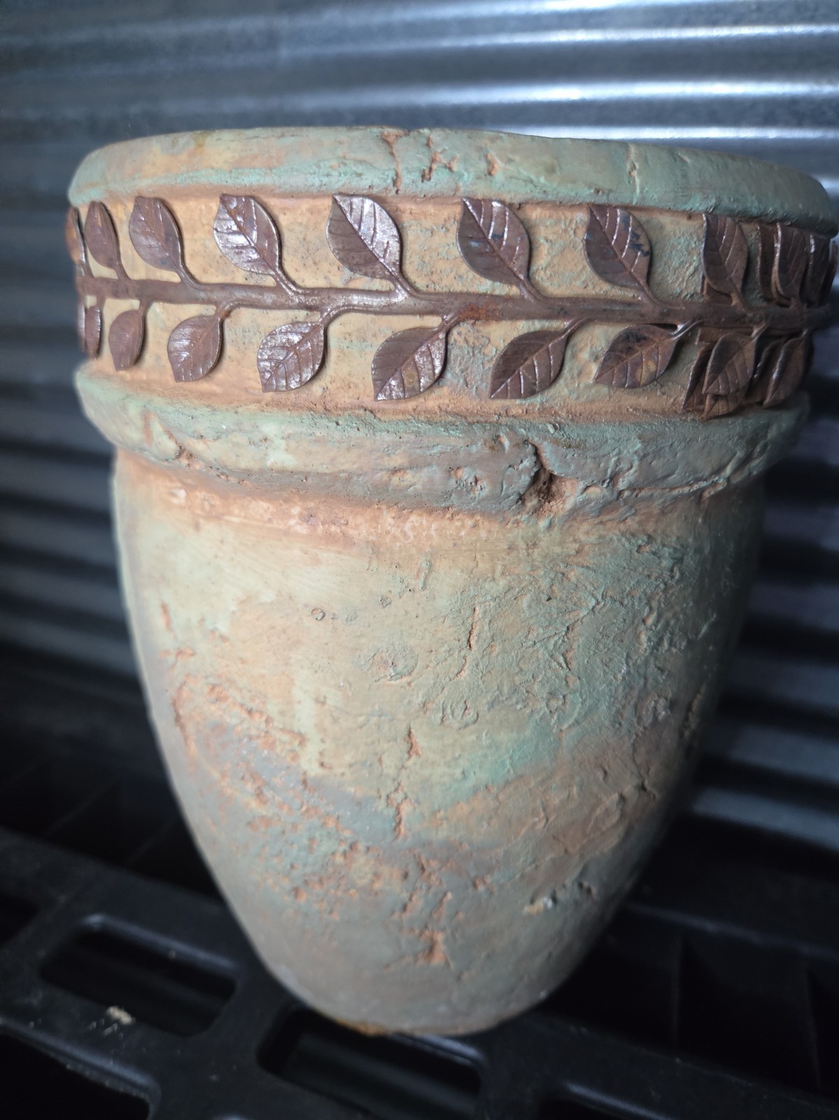 Rare vintage estate terracotta planter extremely heavy Rare vintage estate terracotta planter extremely heavy