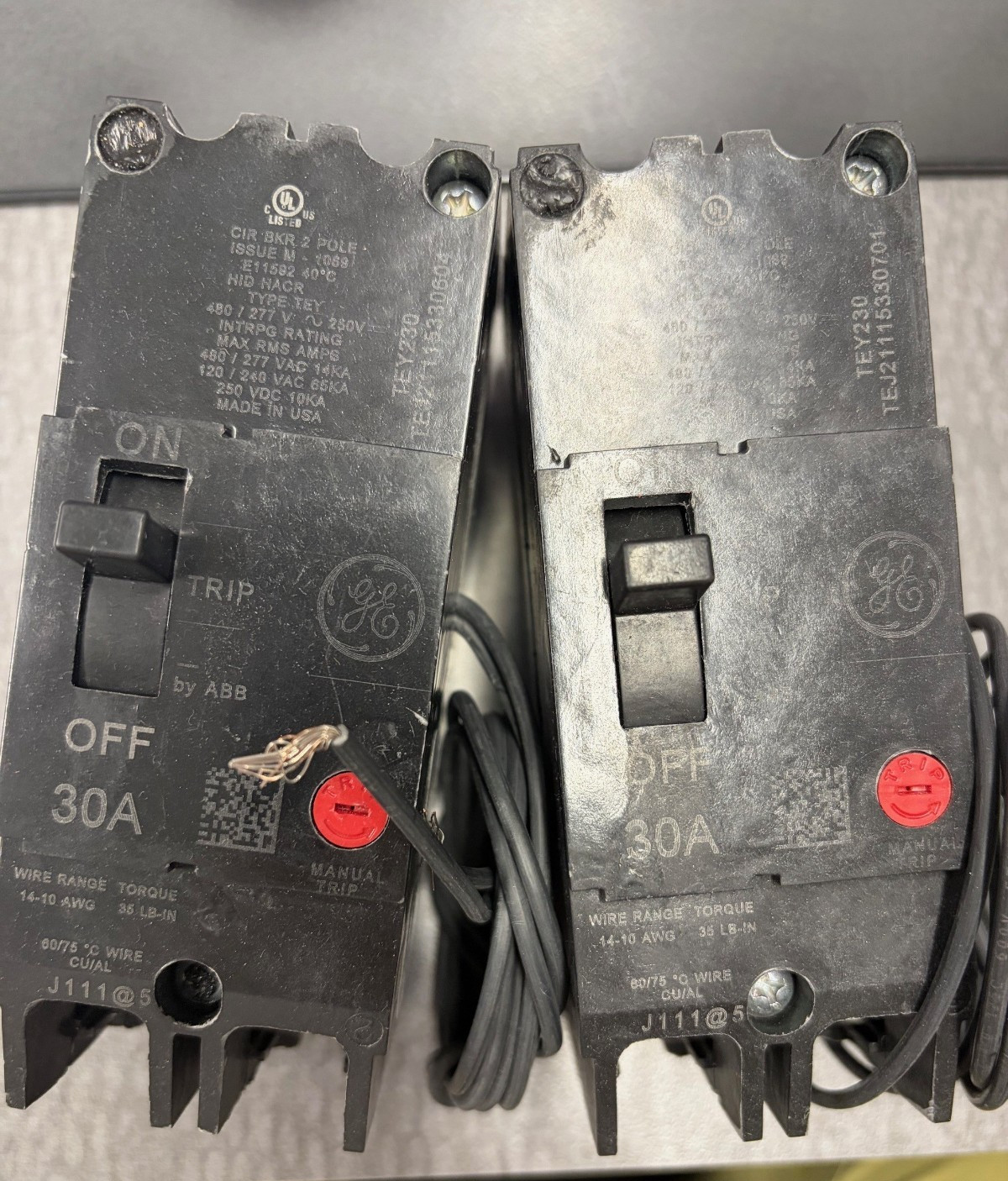 GE TEY TEY230ST12 2 Pole 30 Amp Shunt Trip Circuit Breaker Brand New