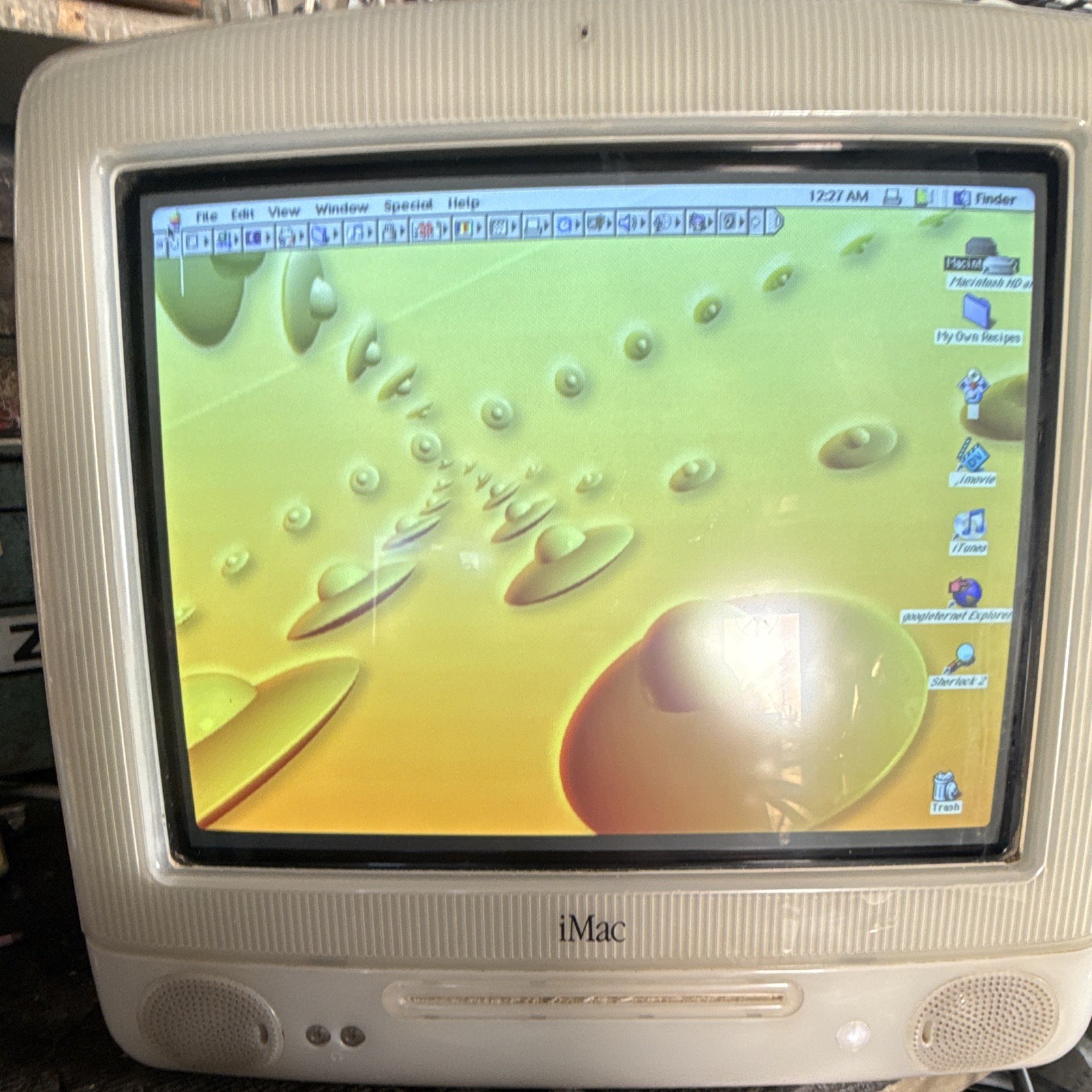 Apple iMac G3 All-in-One Desktop, White, Mac OS 9.2, USB-A Ethernet Apple iMac G3 All-in-One Desktop, White, Mac OS 9.2, USB-A Ethernet