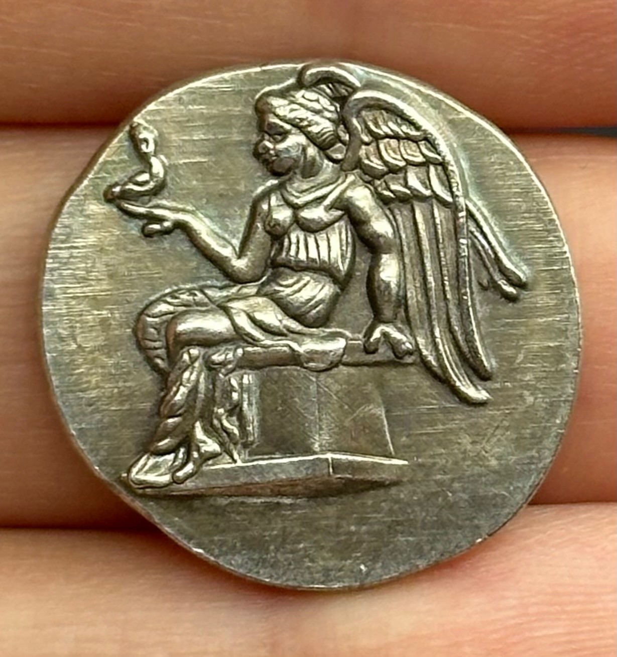 rare unidentified ancient kushan solid ar silver hammered drachm coin rare unidentified ancient kushan solid ar silver hammered drachm coin