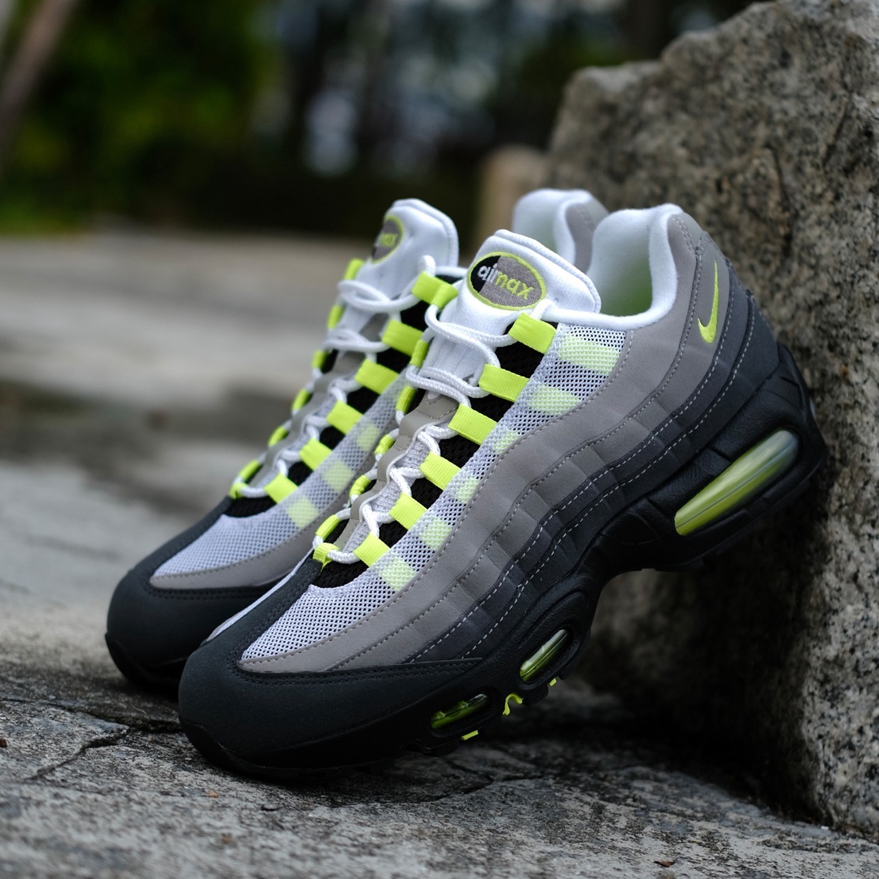 Men\'s Nike Air Max 95 OG Big Bubble Neon HM4740-001 Sneakers