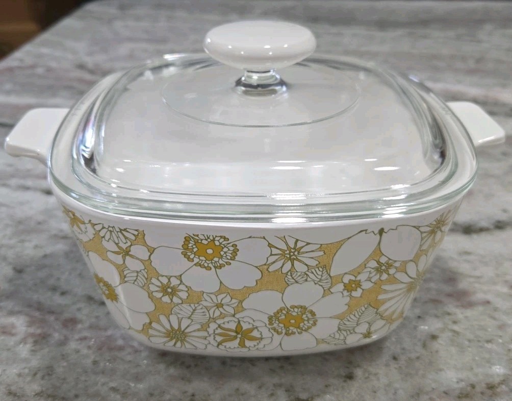 Vtg Corning Ware Floral Bouquet Lidded Casserole Baking Dish 1.75 Qt. Daisies Vtg Corning Ware Floral Bouquet Lidded Casserole Baking Dish 1.75 Qt. Daisies