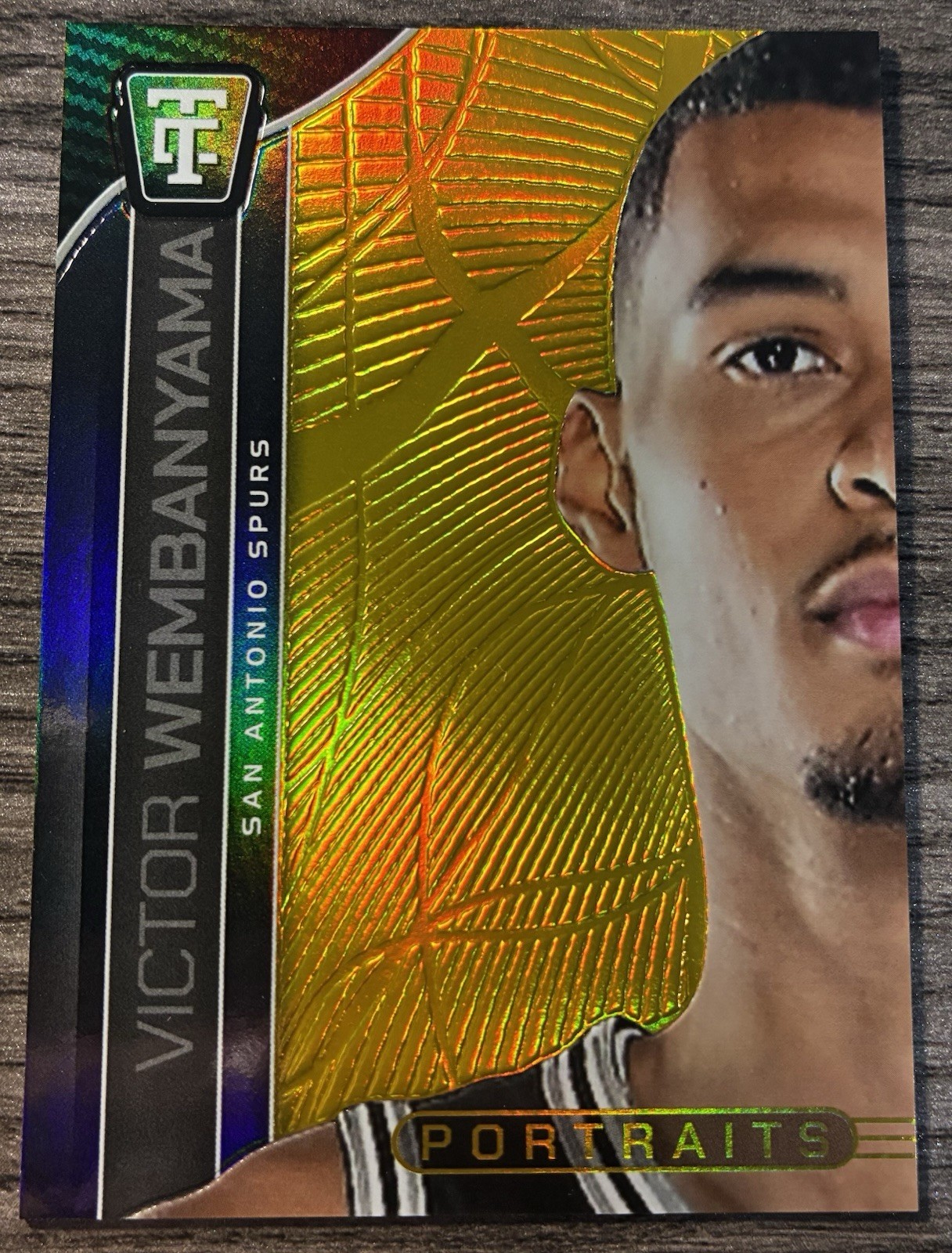 2024-25 Panini Totally Certified Victor Wembanyama Portraits Gold Mirror /10 #7