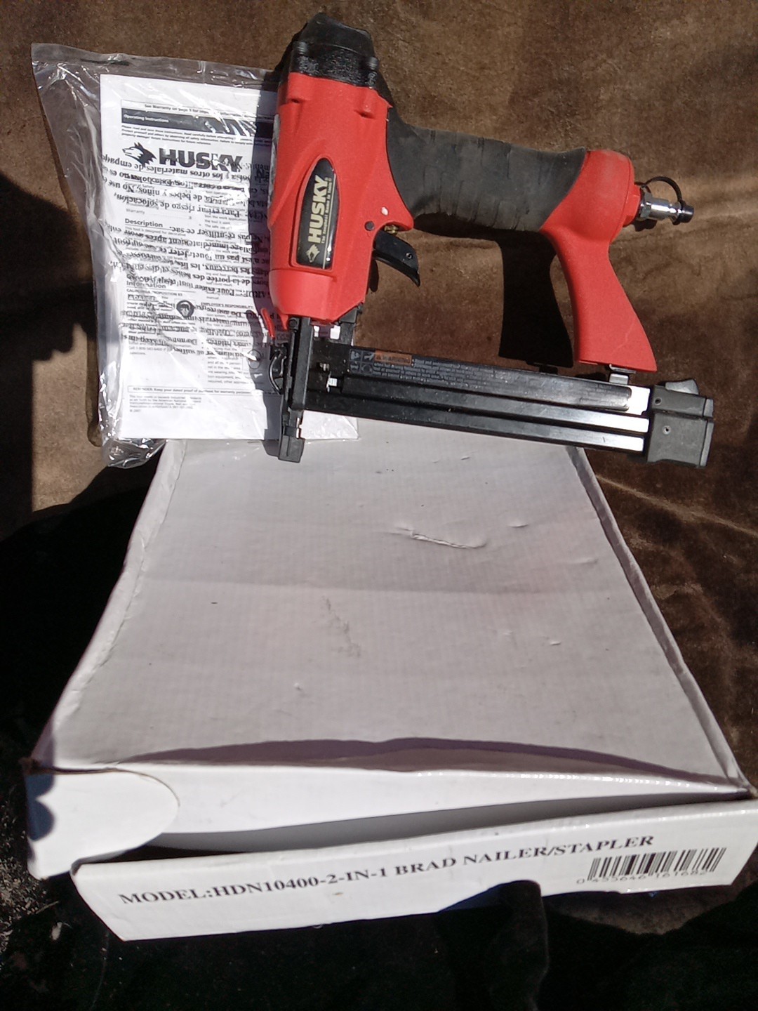 Husky MODEL HDN10400 2 IN ONE BRAD NAILER/STAPLER. pneumatic. Husky MODEL HDN10400 2 IN ONE BRAD NAILER/STAPLER. pneumatic.