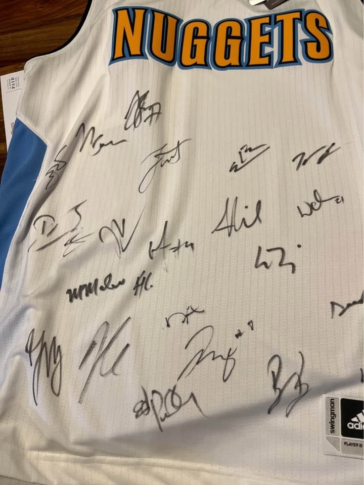 2013-14 Denver Nuggets Team Signed Adidas Swingman Jersey 18+ Autographs
