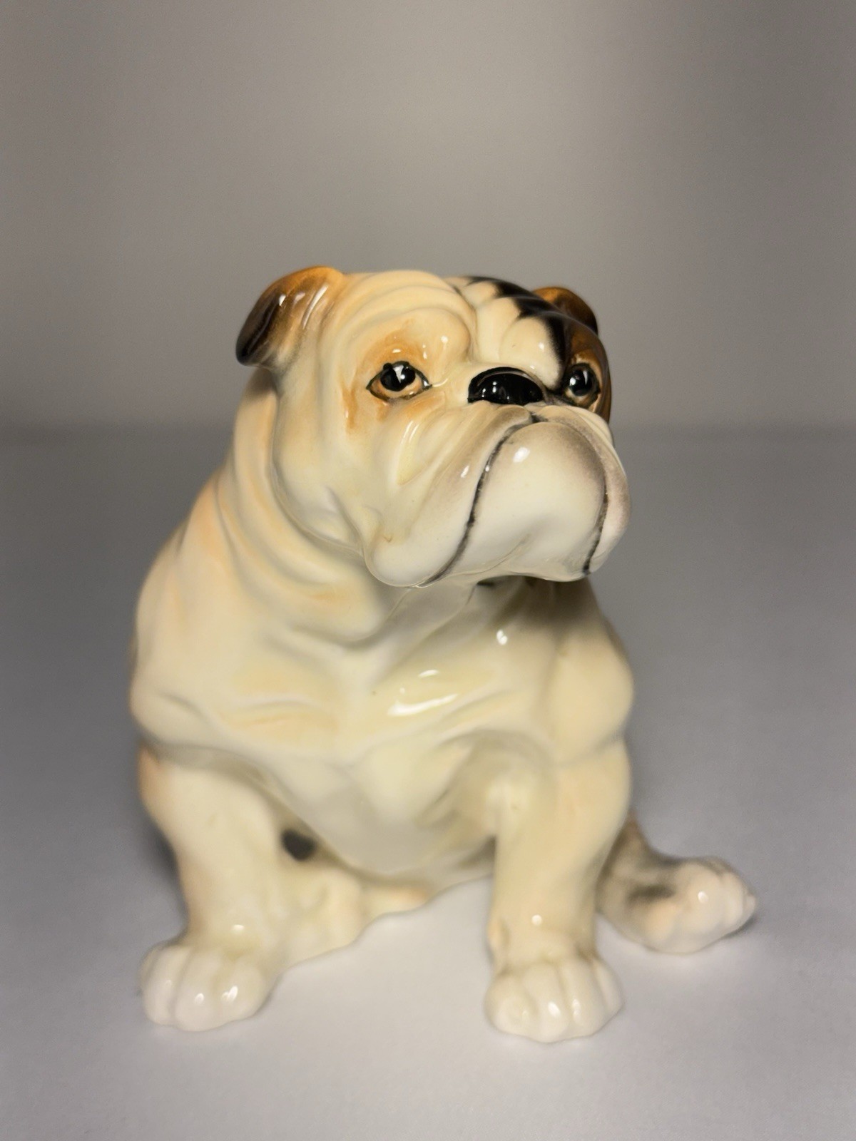 English Bulldog Figurine 4” Vintage Ceramic Porcelain Shiny Sitting Dog English Bulldog Figurine 4” Vintage Ceramic Porcelain Shiny Sitting Dog