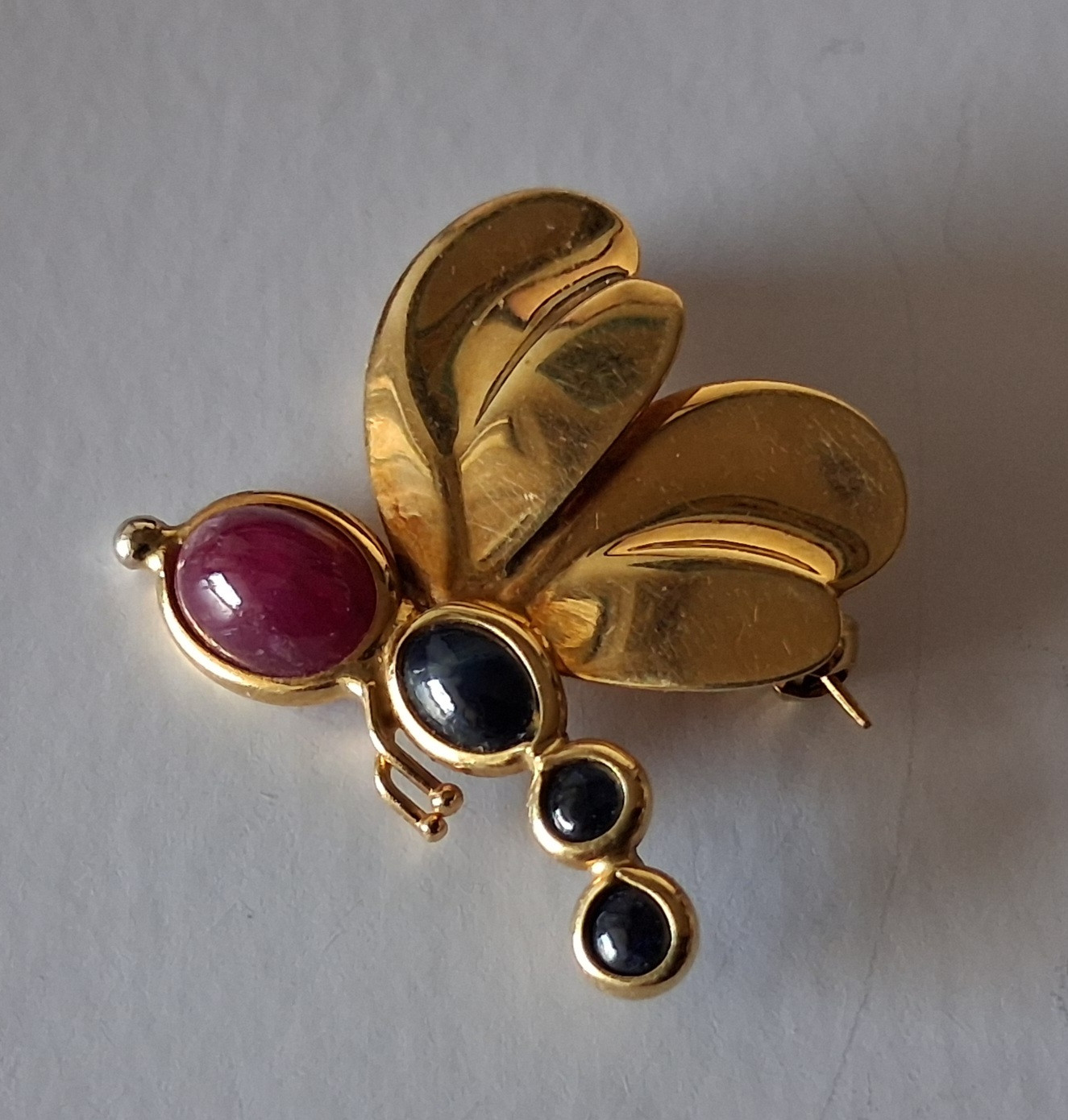 18K Yellow Gold Bee Brooch - Natural Ruby & Sapphire - Vintage Italian Vicenza