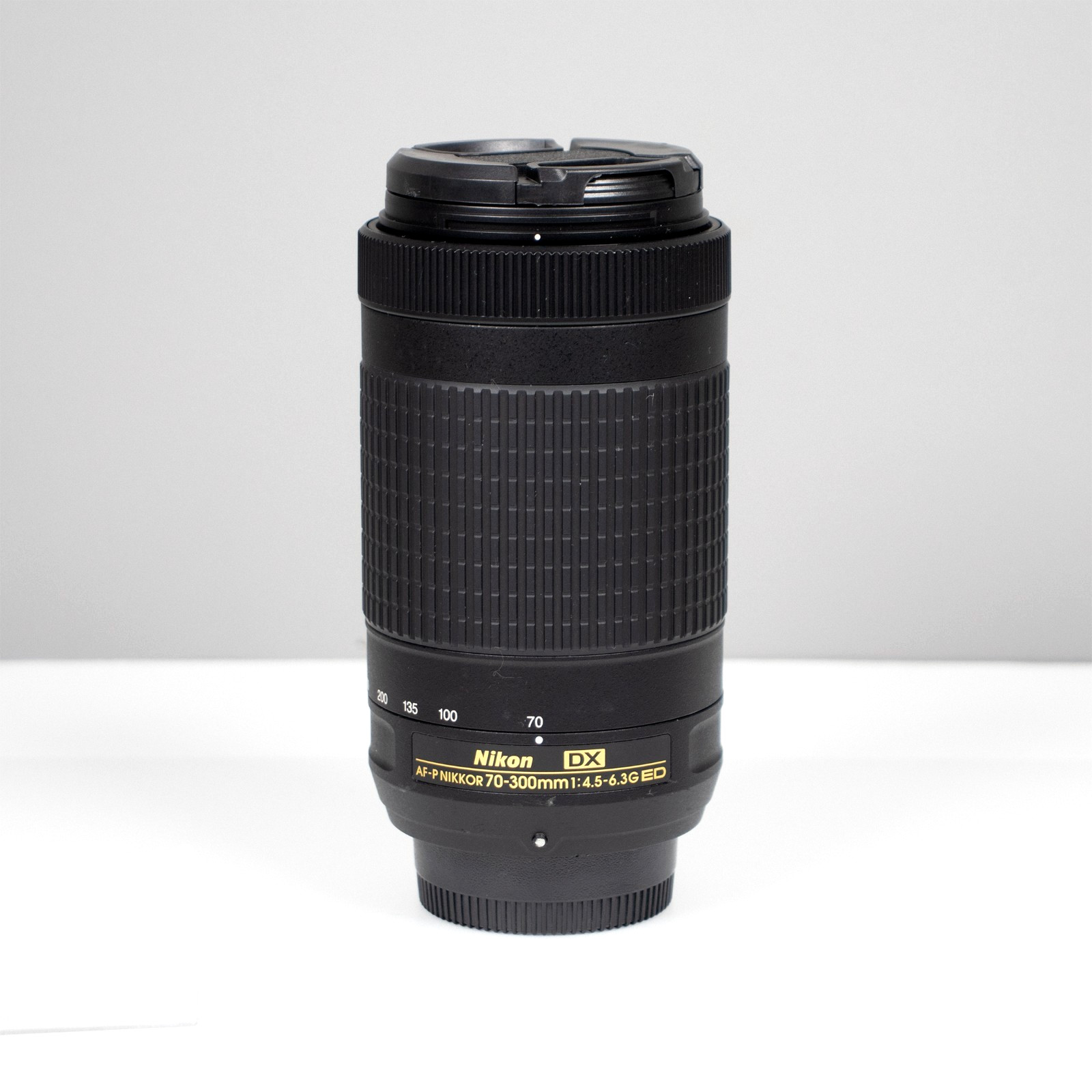 Nikon AF-P DX NIKKOR 70-300mm f/4.5-6.3G ED Telephoto Zoom Lens**VERY CLEAN** Nikon AF-P DX NIKKOR 70-300mm f/4.5-6.3G ED Telephoto Zoom Lens**VERY CLEAN**