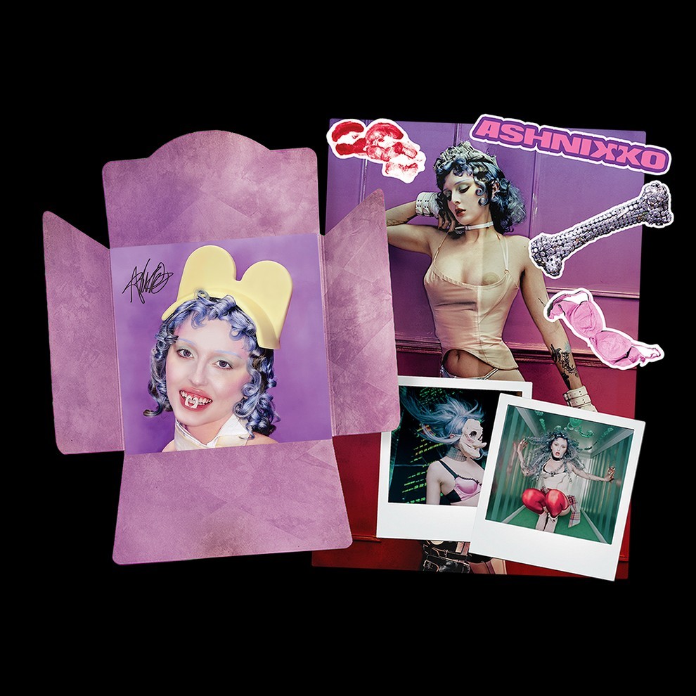 Ashnikko Smoochies Deluxe CD Signed 