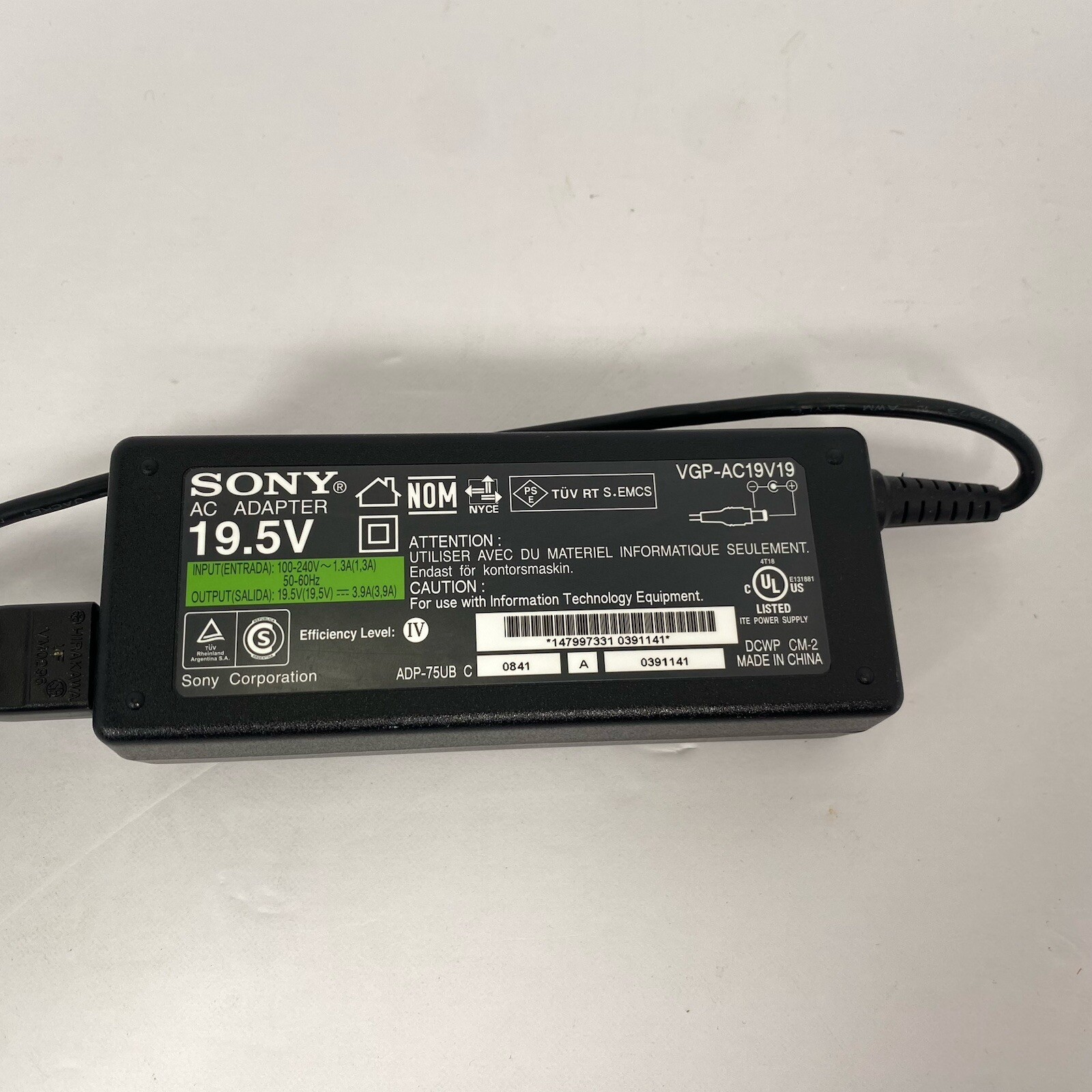 Genuine Sony ADP-75UB AC Adapter Power Supply VGP-AC19V19 19.5V 3.9A