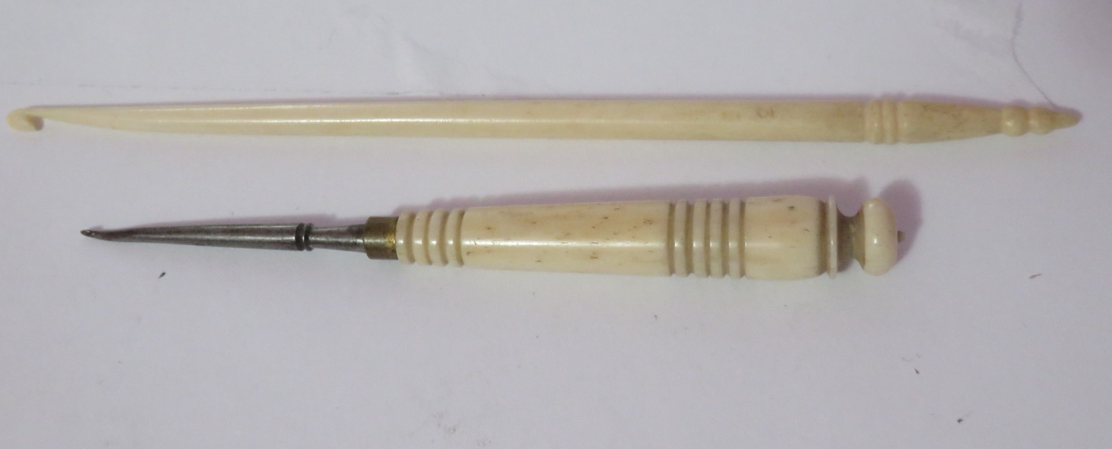 2 Antique Carved Bone Crochet Hooks 2 Antique Carved Bone Crochet Hooks