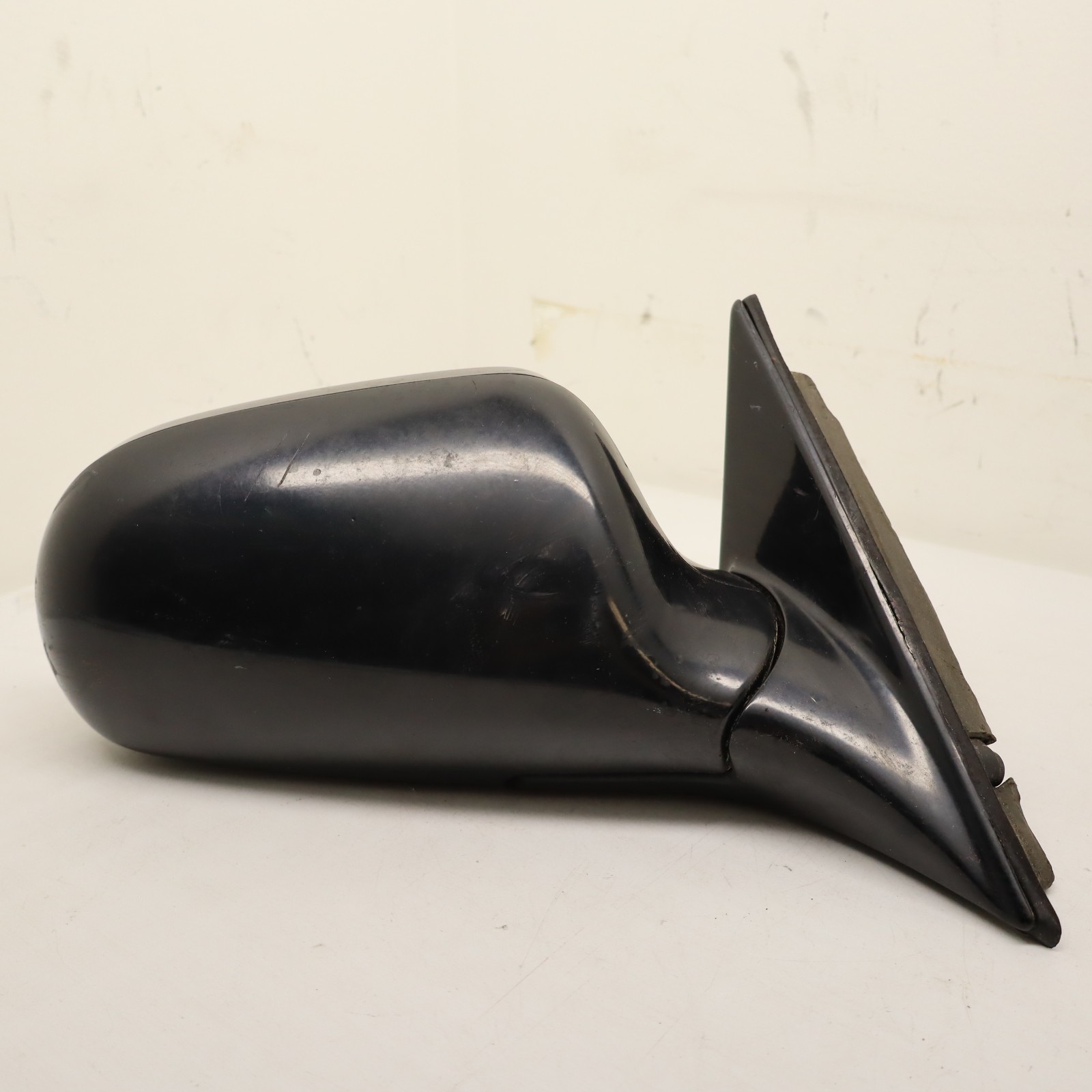 Passenger Side View Mirror Power Non-heated Sedan Fits 1991-1995 LEGEND Black Passenger Side View Mirror Power Non-heated Sedan Fits 1991-1995 LEGEND Black