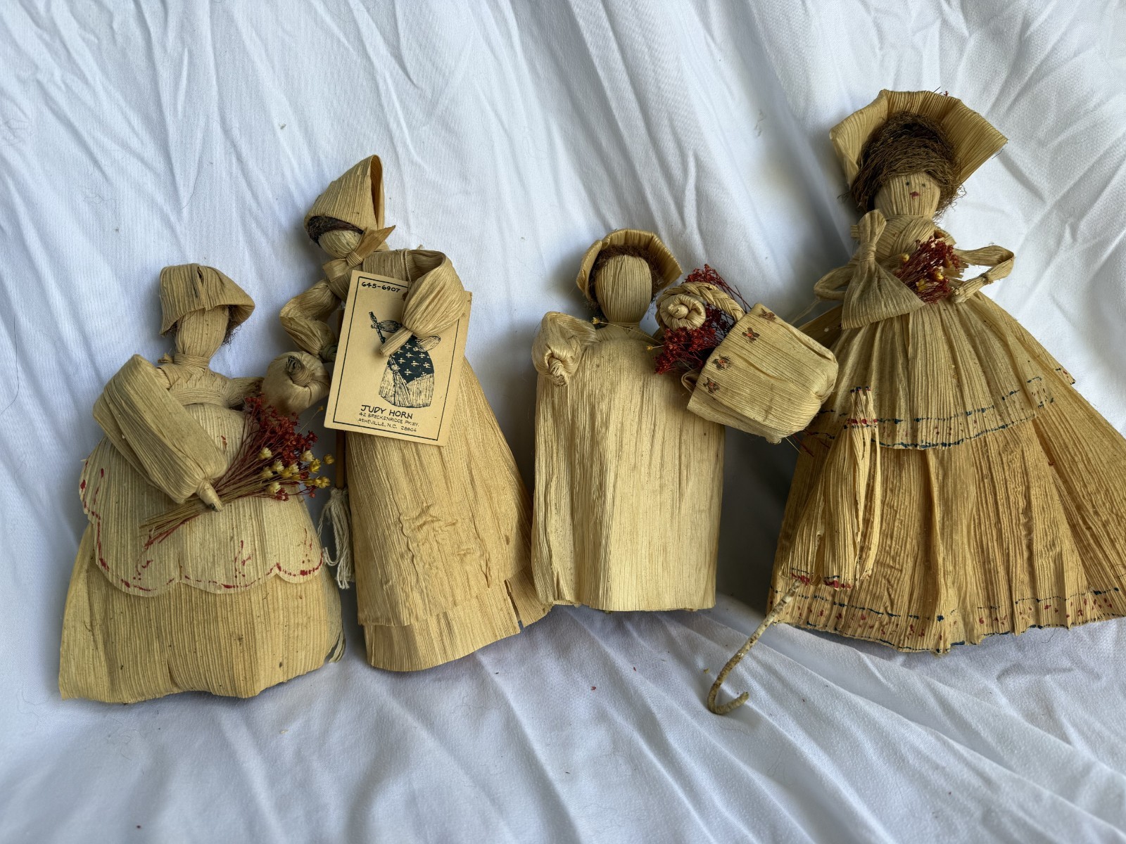 Vintage Judy Horn Corn Husk Dolls Set of 4 Asheville NC Folk Art With Tag Rare Vintage Judy Horn Corn Husk Dolls Set of 4 Asheville NC Folk Art With Tag Rare