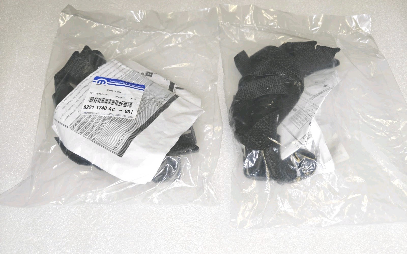 4 PCs (2 Sets) New OEM Genuine Jeep Wrangler Grab Handles # 82211740AC 4 PCs (2 Sets) New OEM Genuine Jeep Wrangler Grab Handles # 82211740AC