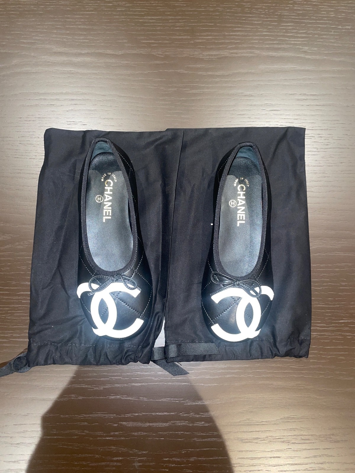 Chanel cambon black and white ballet flats Chanel cambon black and white ballet flats