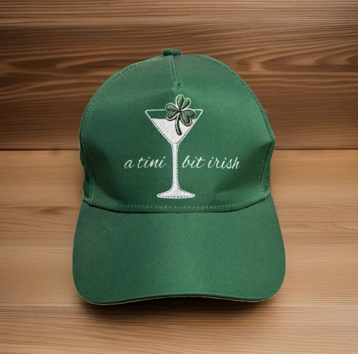 A Tini Bit Irish Martiniucky Clover St Patrick\'s Day Green Baseball Cap