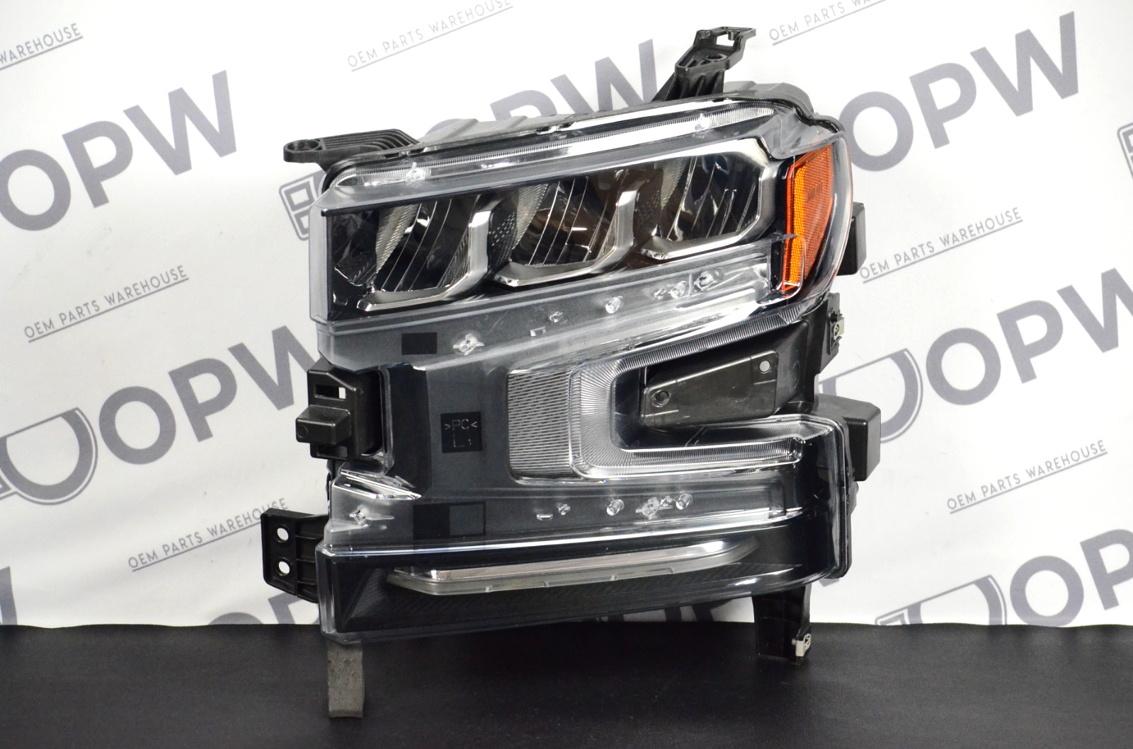 Perfect 2019-2022 Chevy Silverado 1500 High Country LED Headlight Left LH OEM Perfect 2019-2022 Chevy Silverado 1500 High Country LED Headlight Left LH OEM