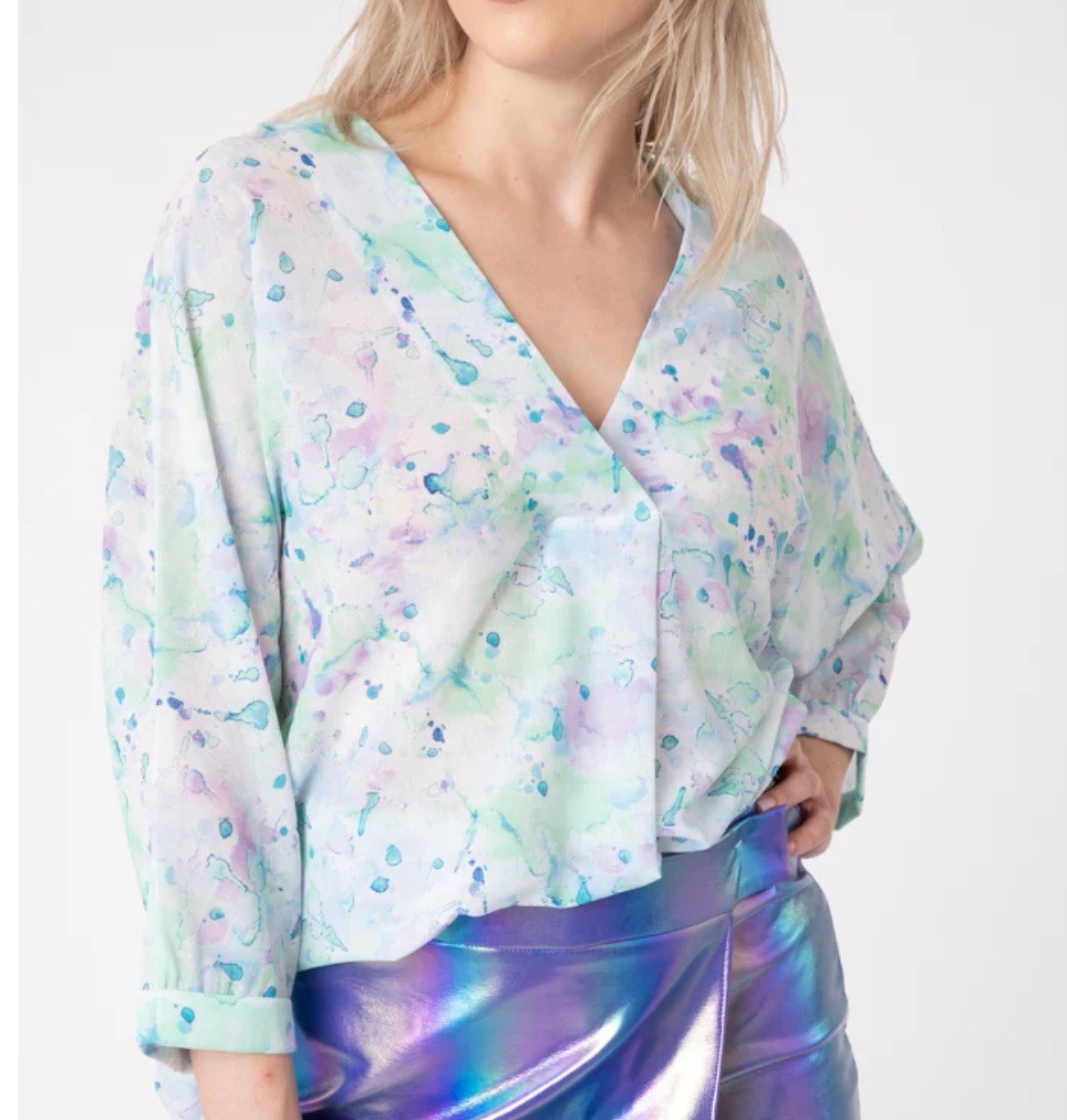 New SINCERELY OURS Small Abstract Floral Oversized Blouse Top Feminine Boutique