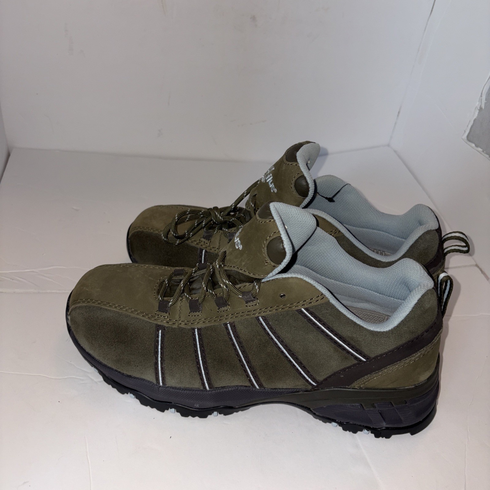 Nautilus Safety N1758 Women’s Composite Toe Air Controlled Work Shoe Sz 10