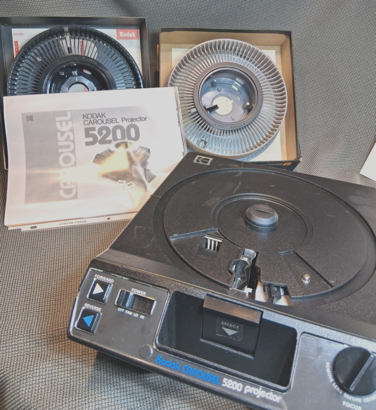 Vintage Kodak Carousel 5200 35mm REBUILT slide projector fully tested( #26359)