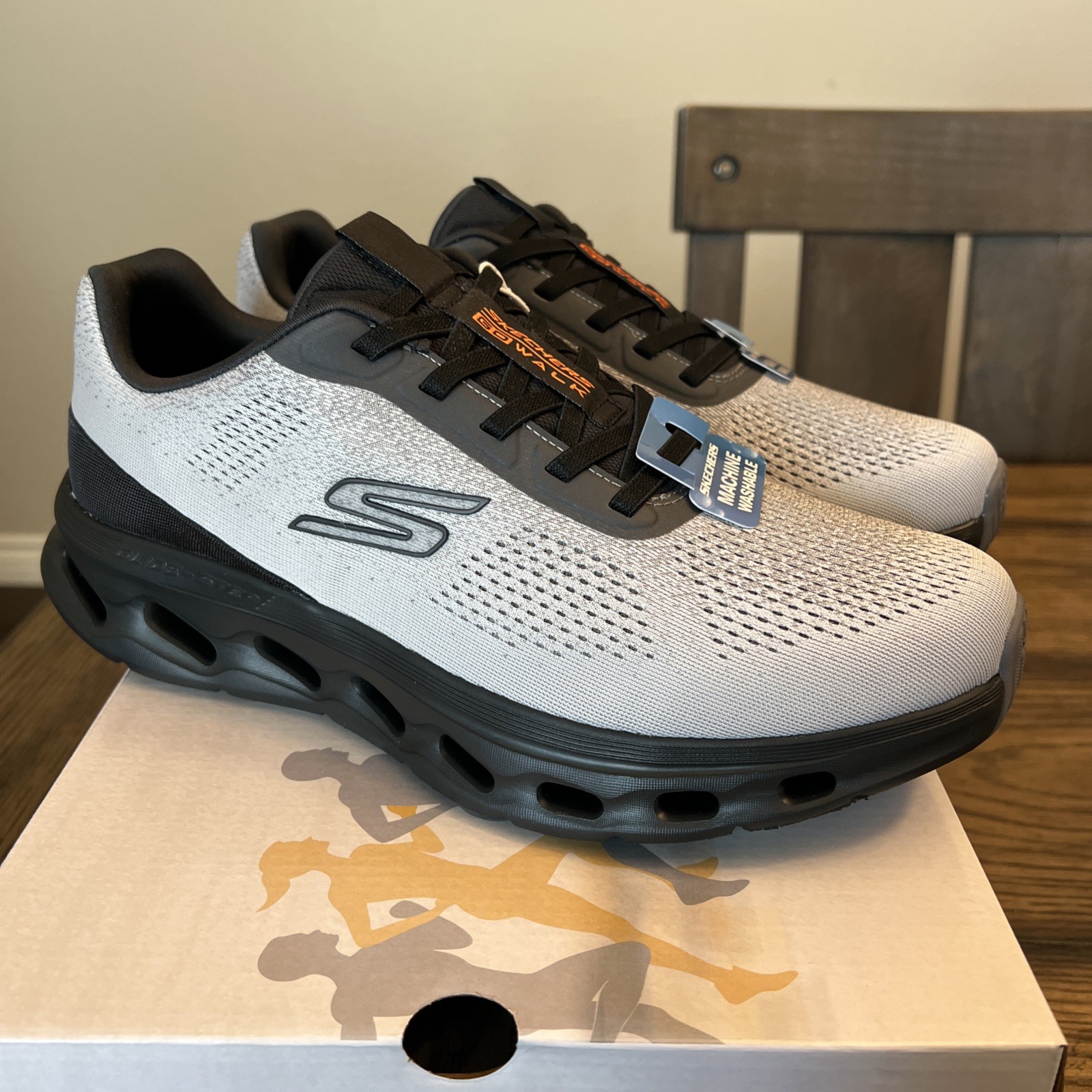 Men\'s Skecher GO WALK Glide-Step 2.0 GREY/BLACK 217020-GYBK Size 11 ….R16 Men\'s Skecher GO WALK Glide-Step 2.0 GREY/BLACK 217020-GYBK Size 11 ….R16
