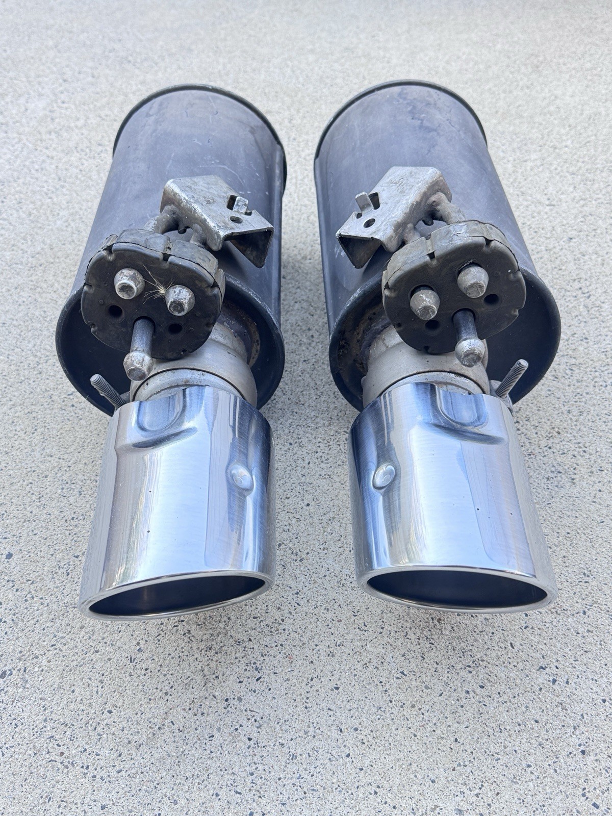 ⭐️ 15 / 23 Dodge charger skat pack, hellcat Oem Exhaust mufflers / Resonators ⭐️ 15 / 23 Dodge charger skat pack, hellcat Oem Exhaust mufflers / Resonators