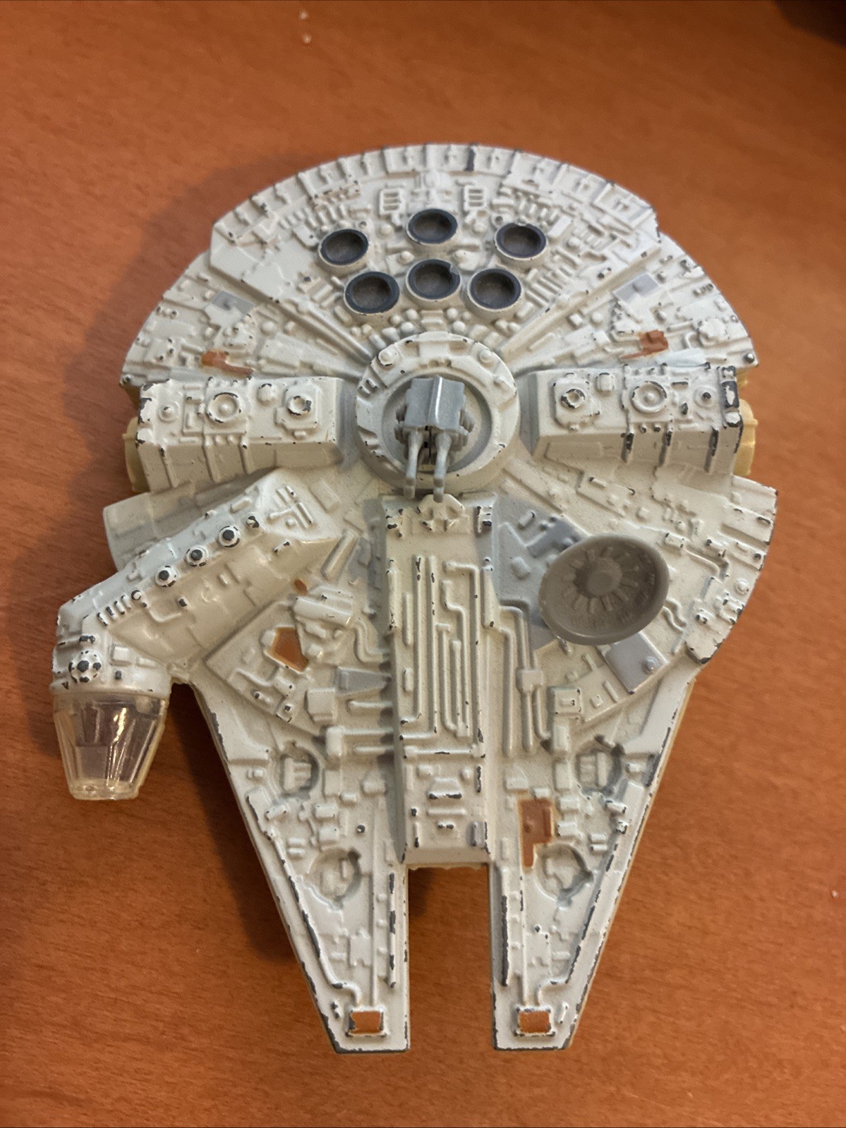 Vintage 1979 Kenner Star Wars Die-Cast Millennium Falcon Vehicle No. 39210 Vintage 1979 Kenner Star Wars Die-Cast Millennium Falcon Vehicle No. 39210