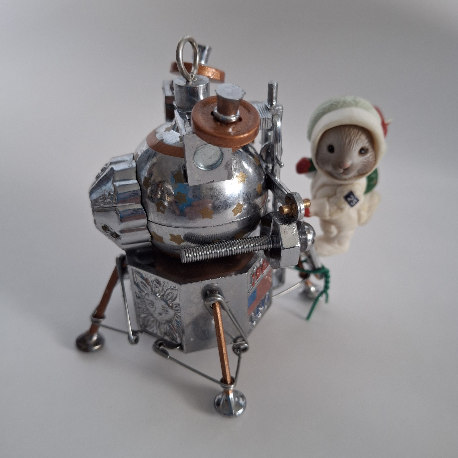 Vintage 1994 Enesco Treasury Of Christmas Ornament \'69 Astronaut Mouse 1969 Moon