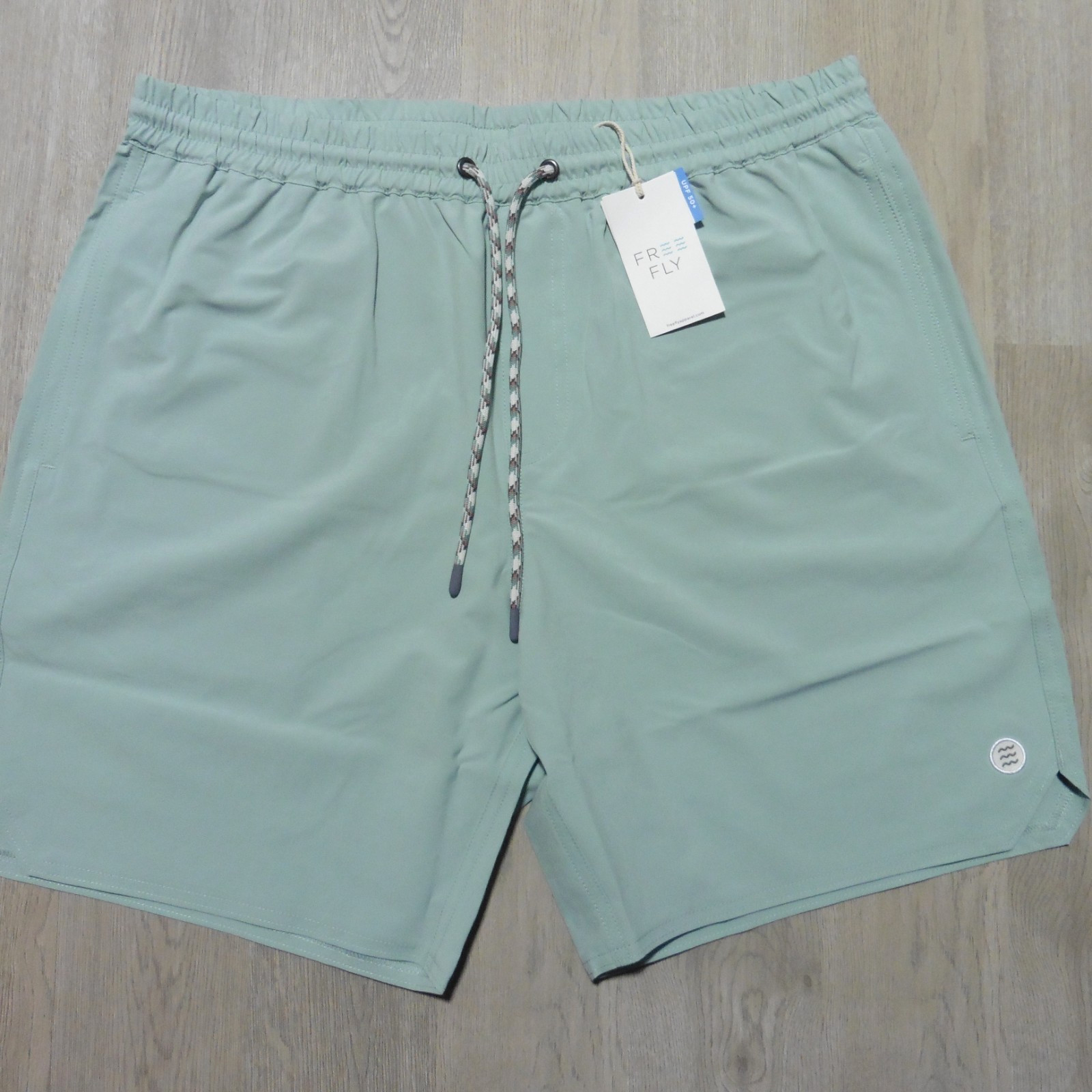 FREE FLY Mens L LARGE SHORTS ANDROS OCEAN MIST GREEN STRETCH FISHING TRUNK SWIM