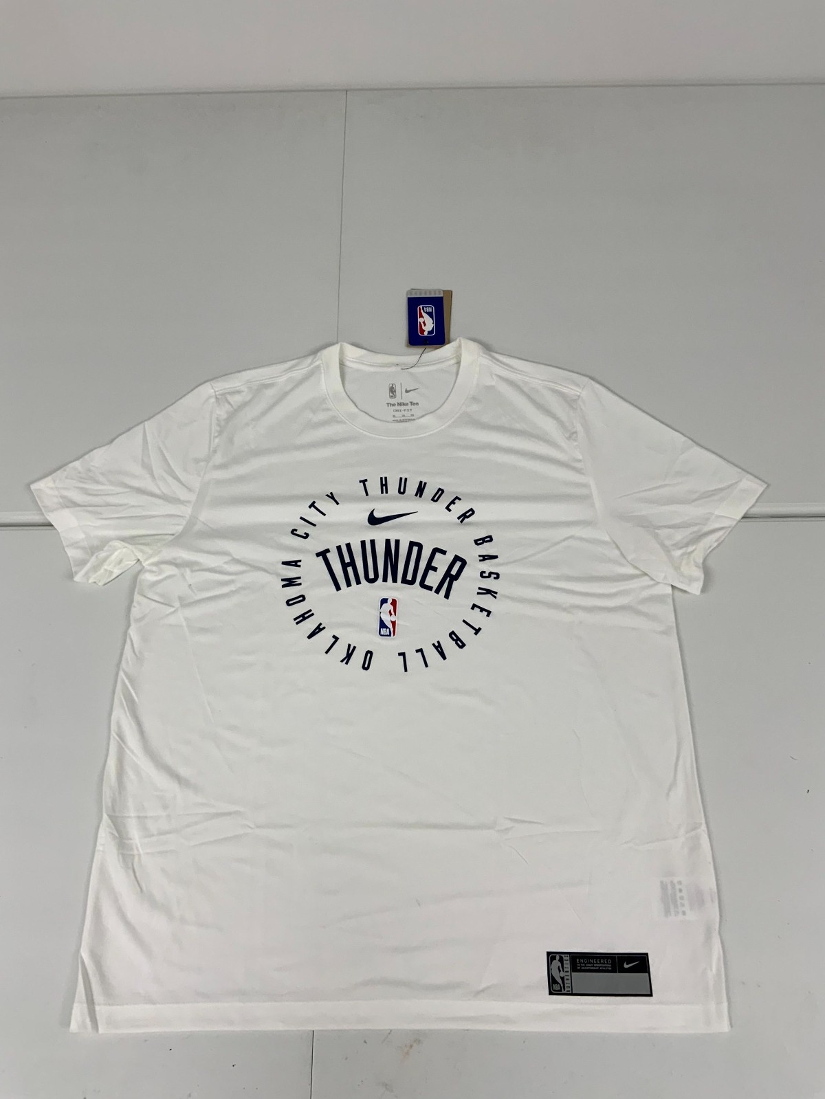 Nike Oklahoma City Thunder Authentic T-Shirt Mens White HF1720-100 LT-XL Nike Oklahoma City Thunder Authentic T-Shirt Mens White HF1720-100 LT-XL