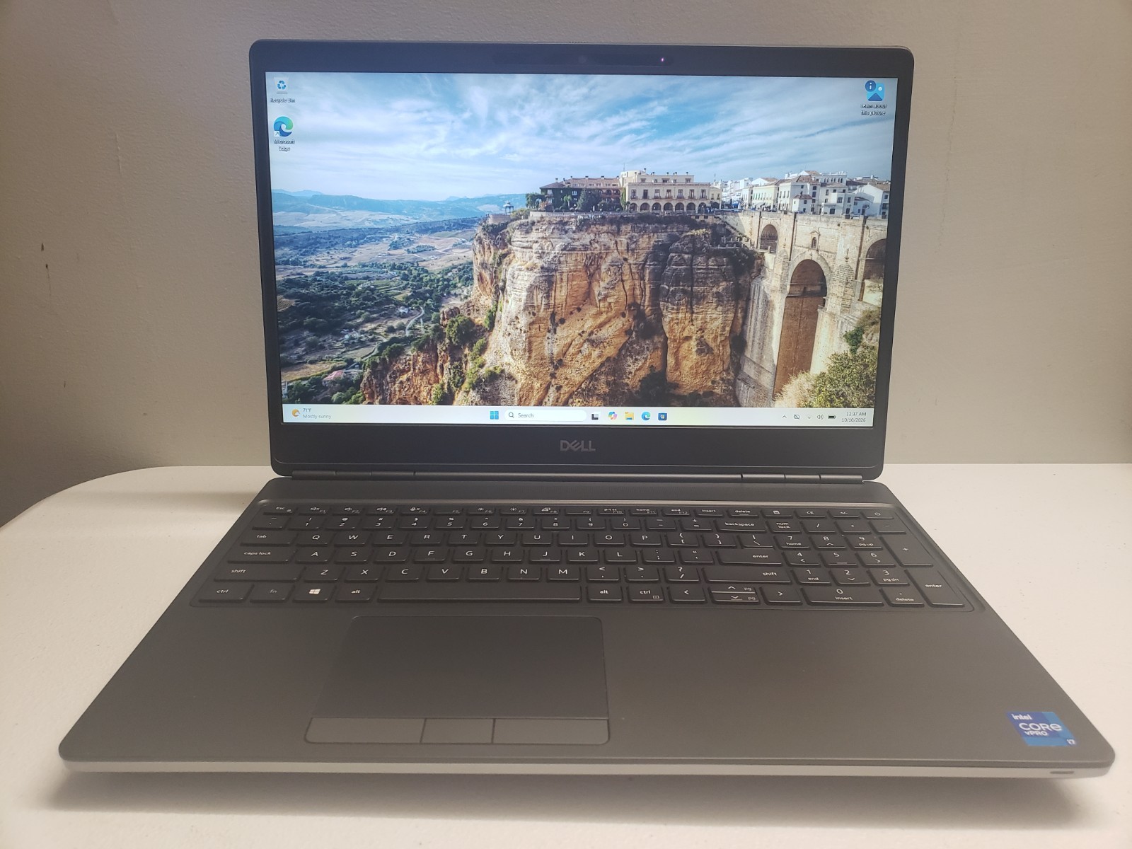 Dell Precision 7560 i7-11850H 2.50GHZ 8GB 256GB 15.6 Nvidia T1200 4GB Charger...