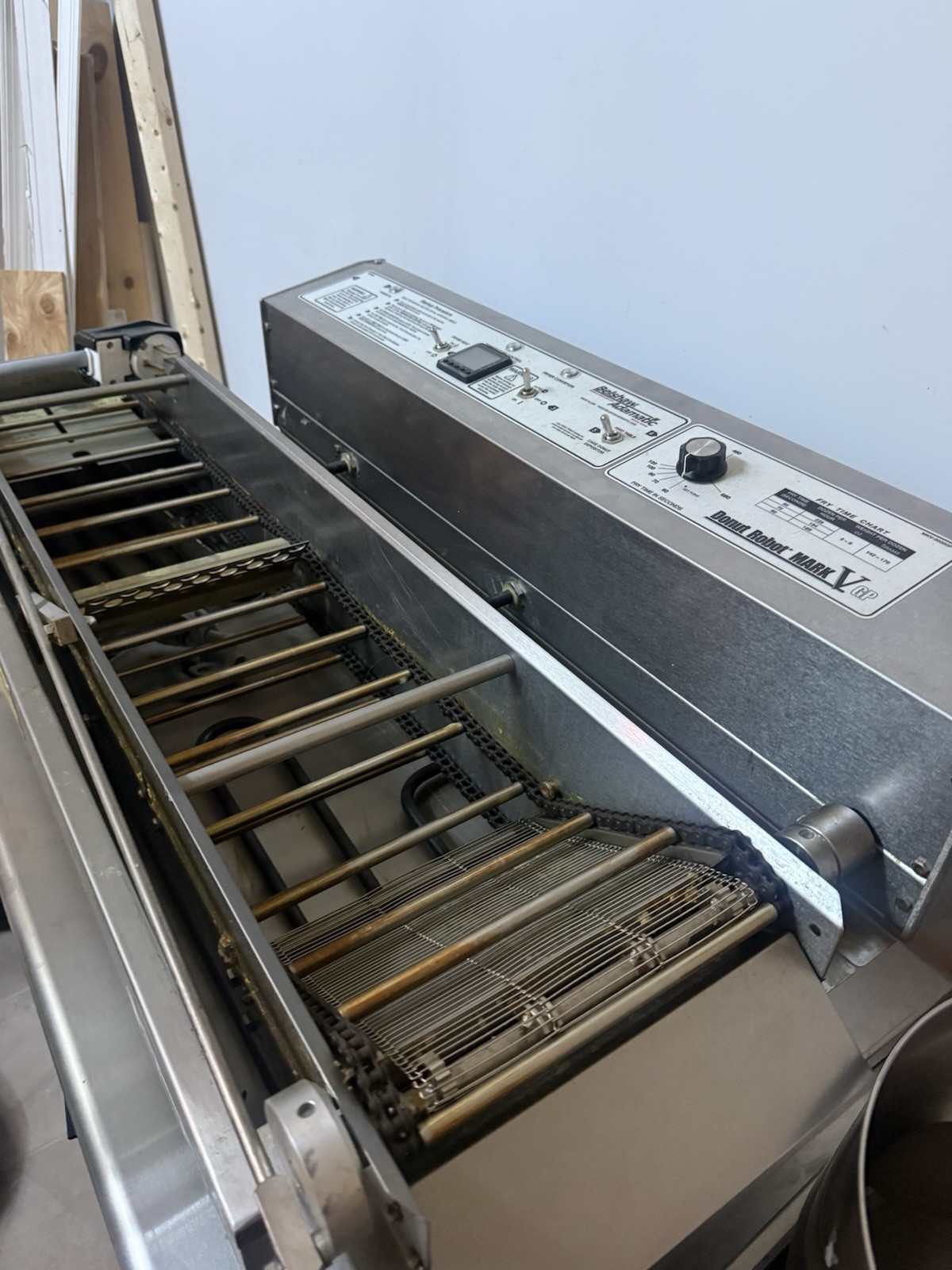 Belshaw Adamatic Donut Robot Mark V Electric Commercial Donut Fryer Machine