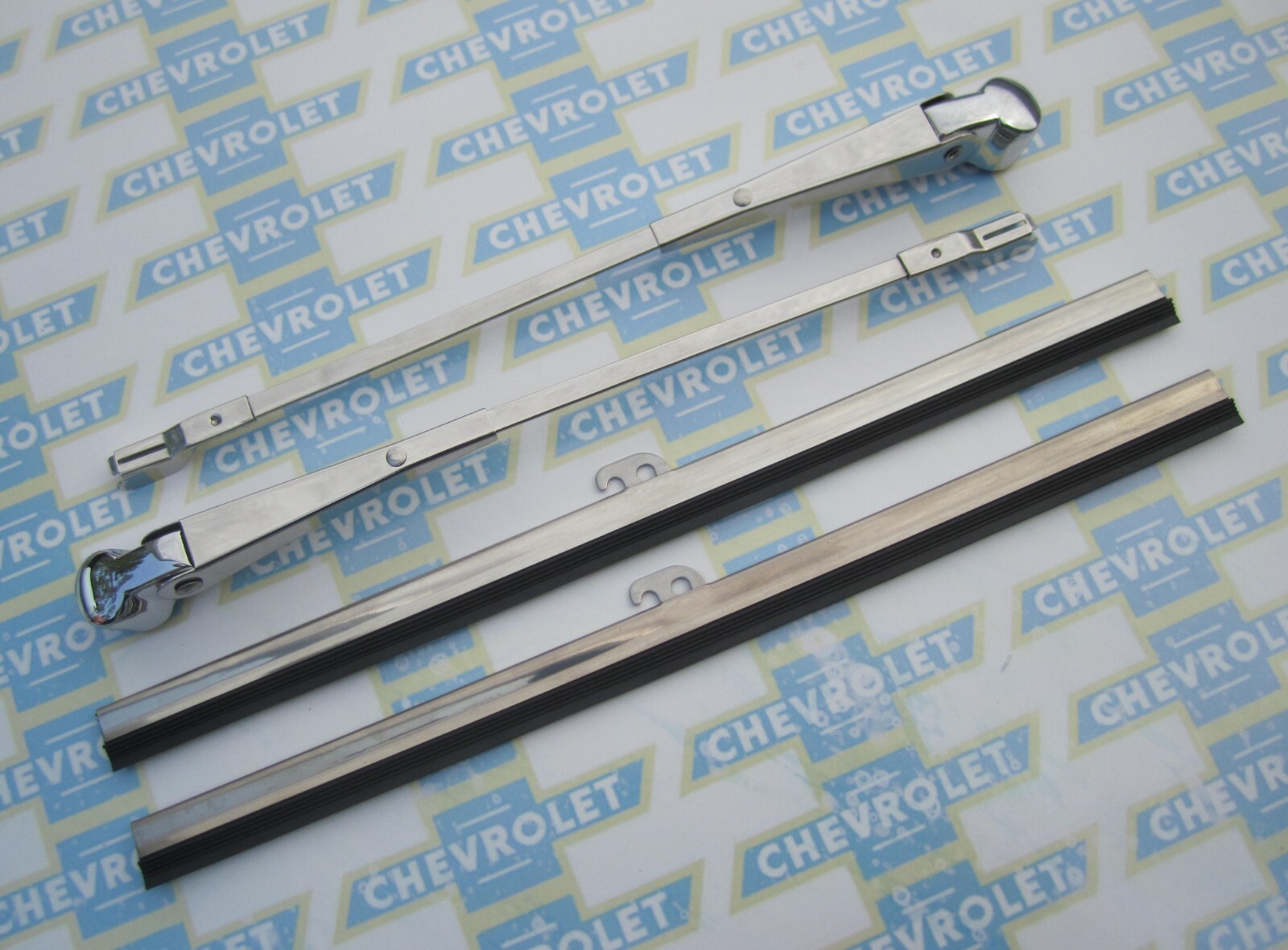 1941-1948 Chevrolet  Windshield Wiper Arms & Blades