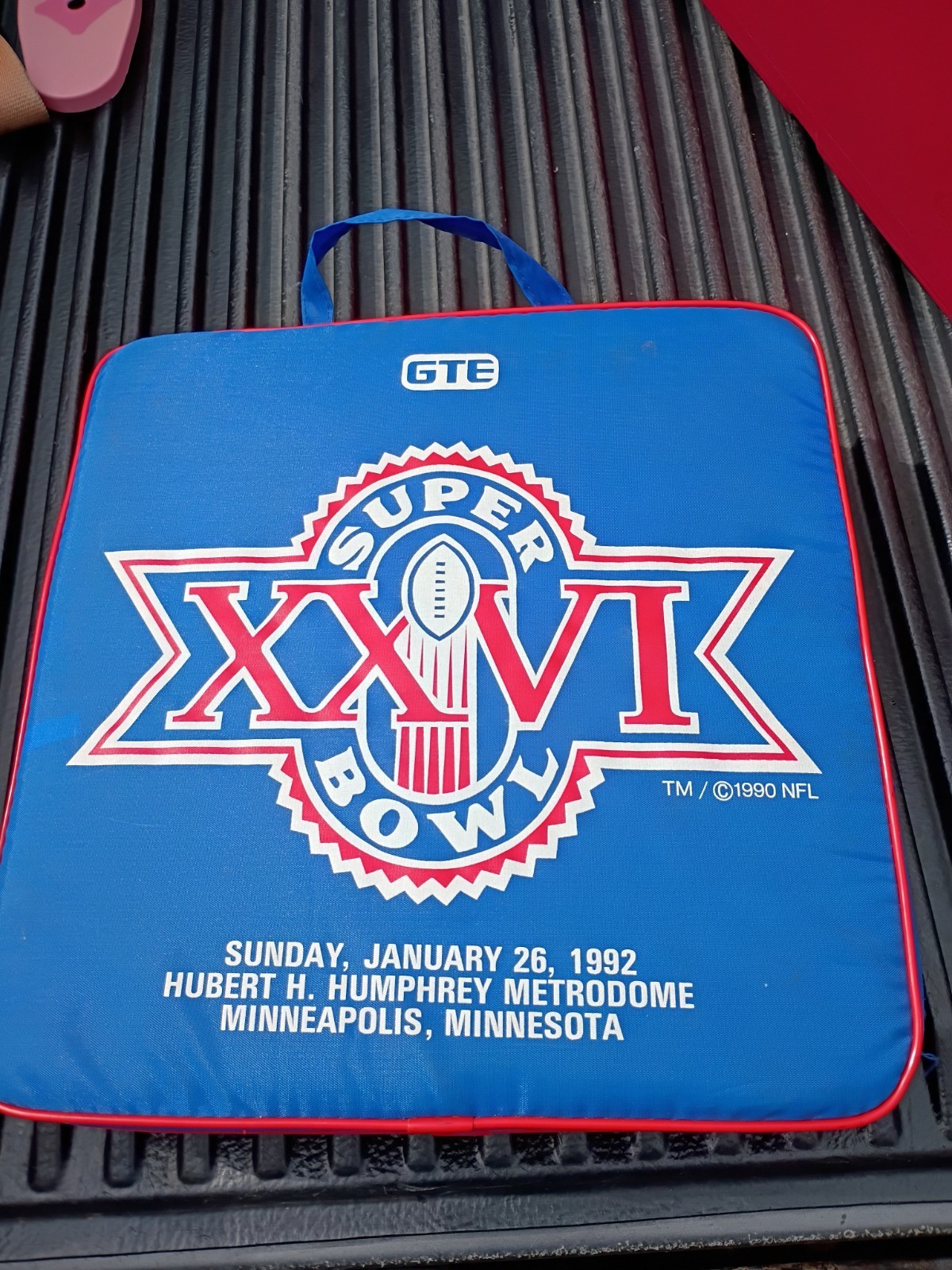 RARE 1992 Super Bowl XXVI Seat Cushion, Washington Redskins Buffalo Bills, NICE