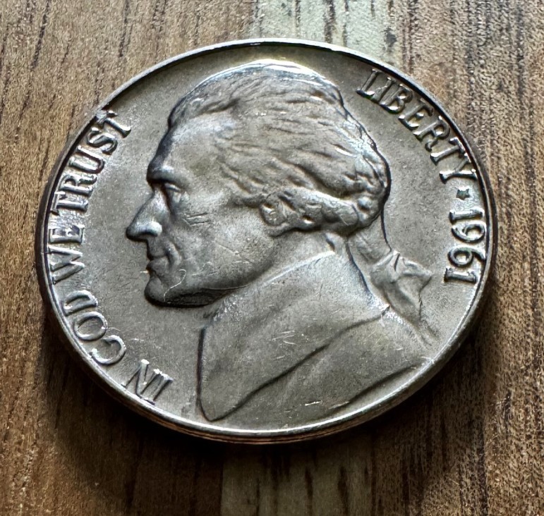 1961 P UNCIRCULATED JEFFERSON NICKEL 1961 P UNCIRCULATED JEFFERSON NICKEL