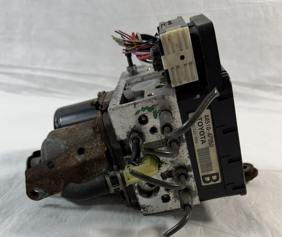 2004-2009 Toyota Prius ABS Brake Pump With Module Assembly 44510-47050 Used OEM