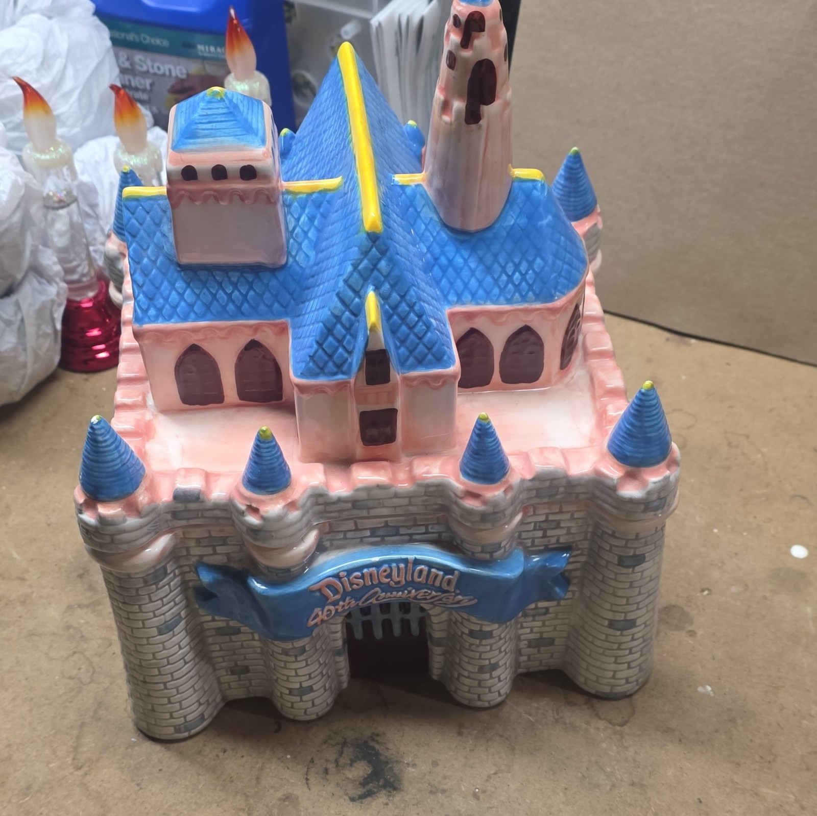 Nestle Disney Castle Cookie Jar 1995 Disneyland 40th Anniversary Nestle Disney Castle Cookie Jar 1995 Disneyland 40th Anniversary