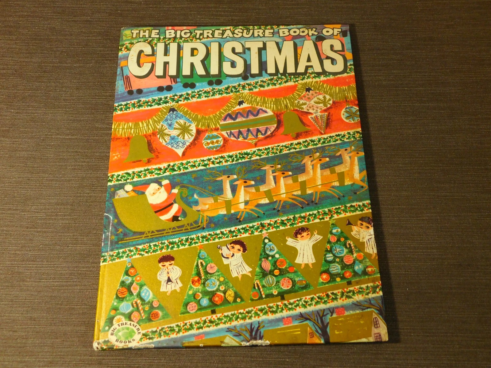 VINTAGE  1953 THE BIG TREASURE BOOK OF CHRISTMAS